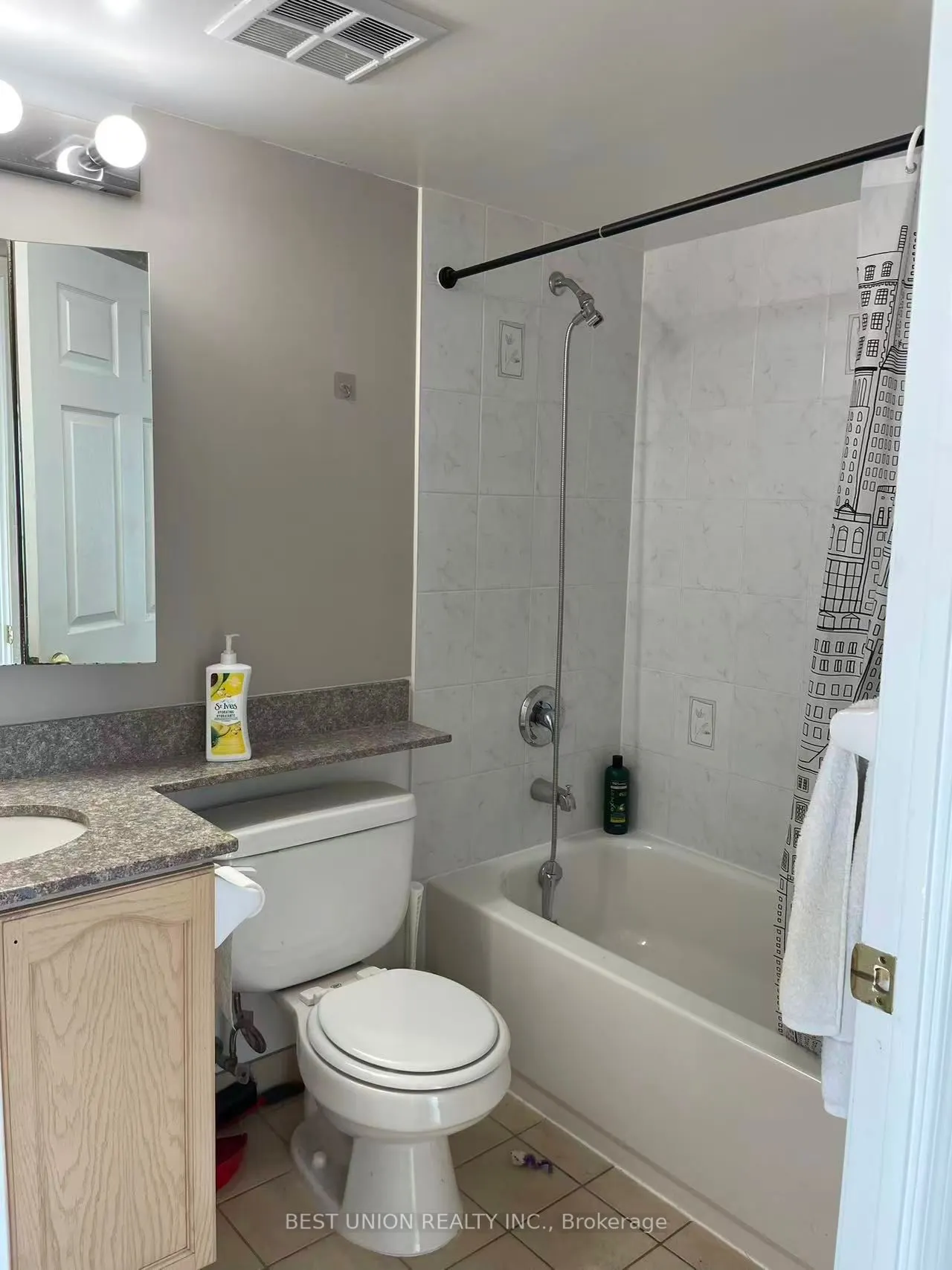 5500 Yonge Street, #2205