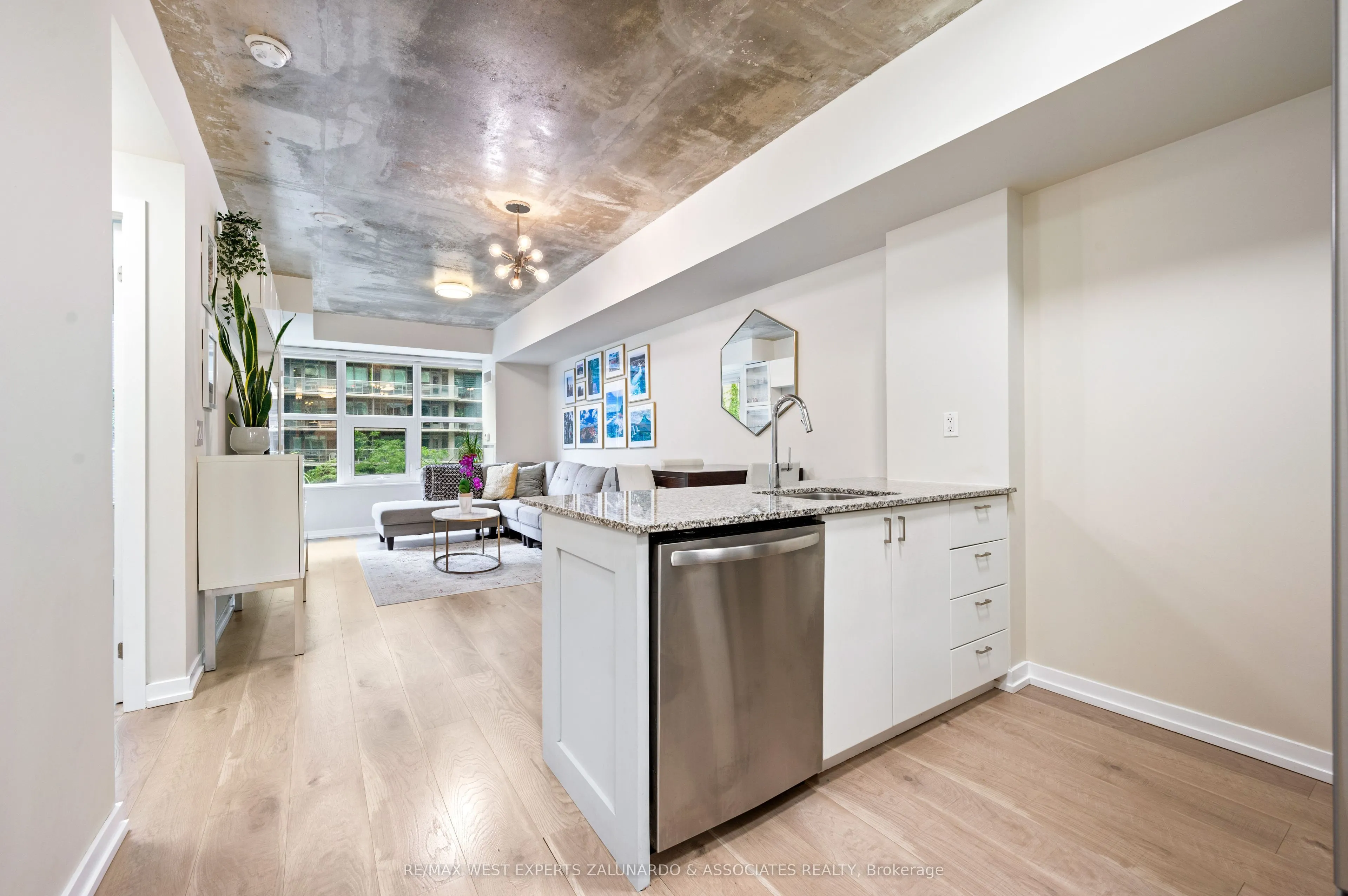 59 East Liberty Street, #315