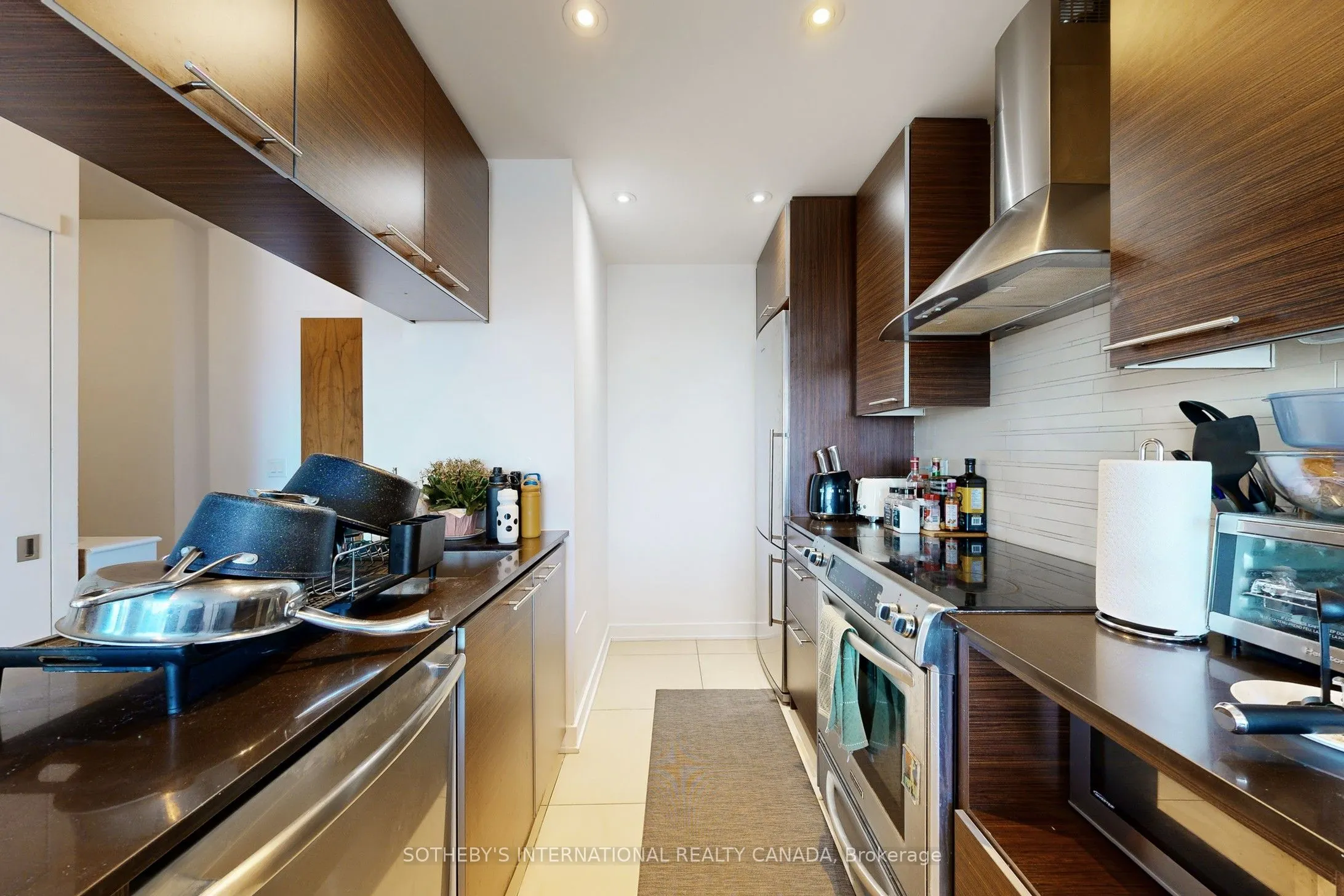 1 Market Street, #1907