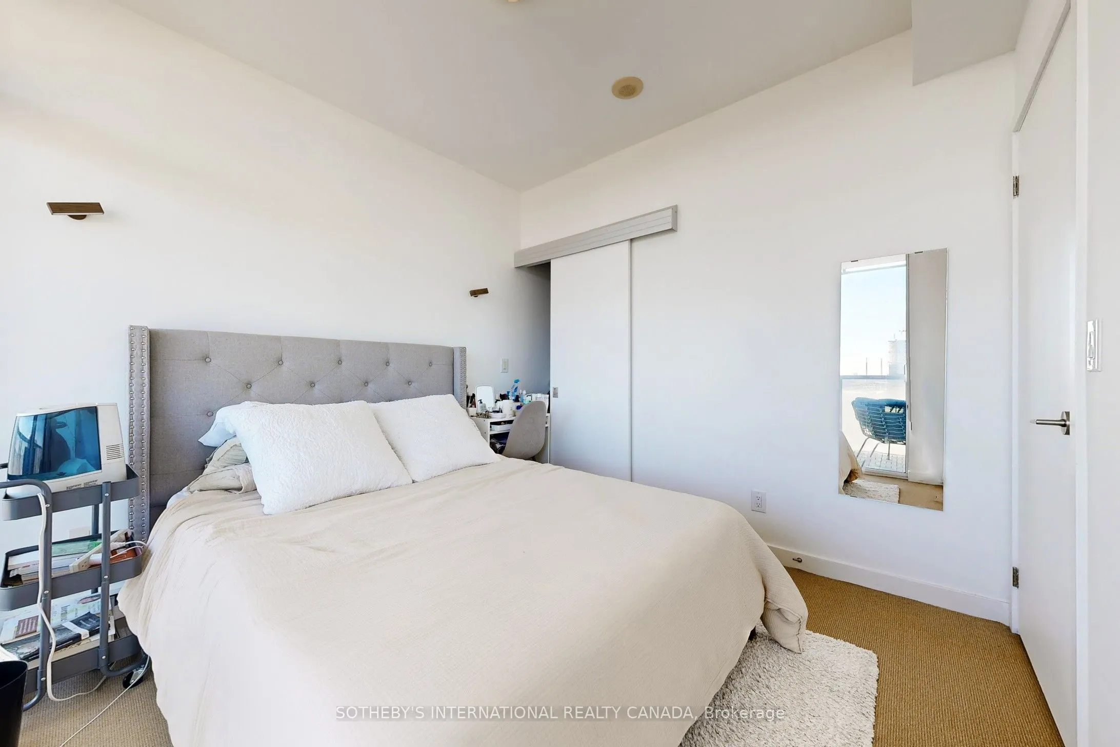 1 Market Street, #1907