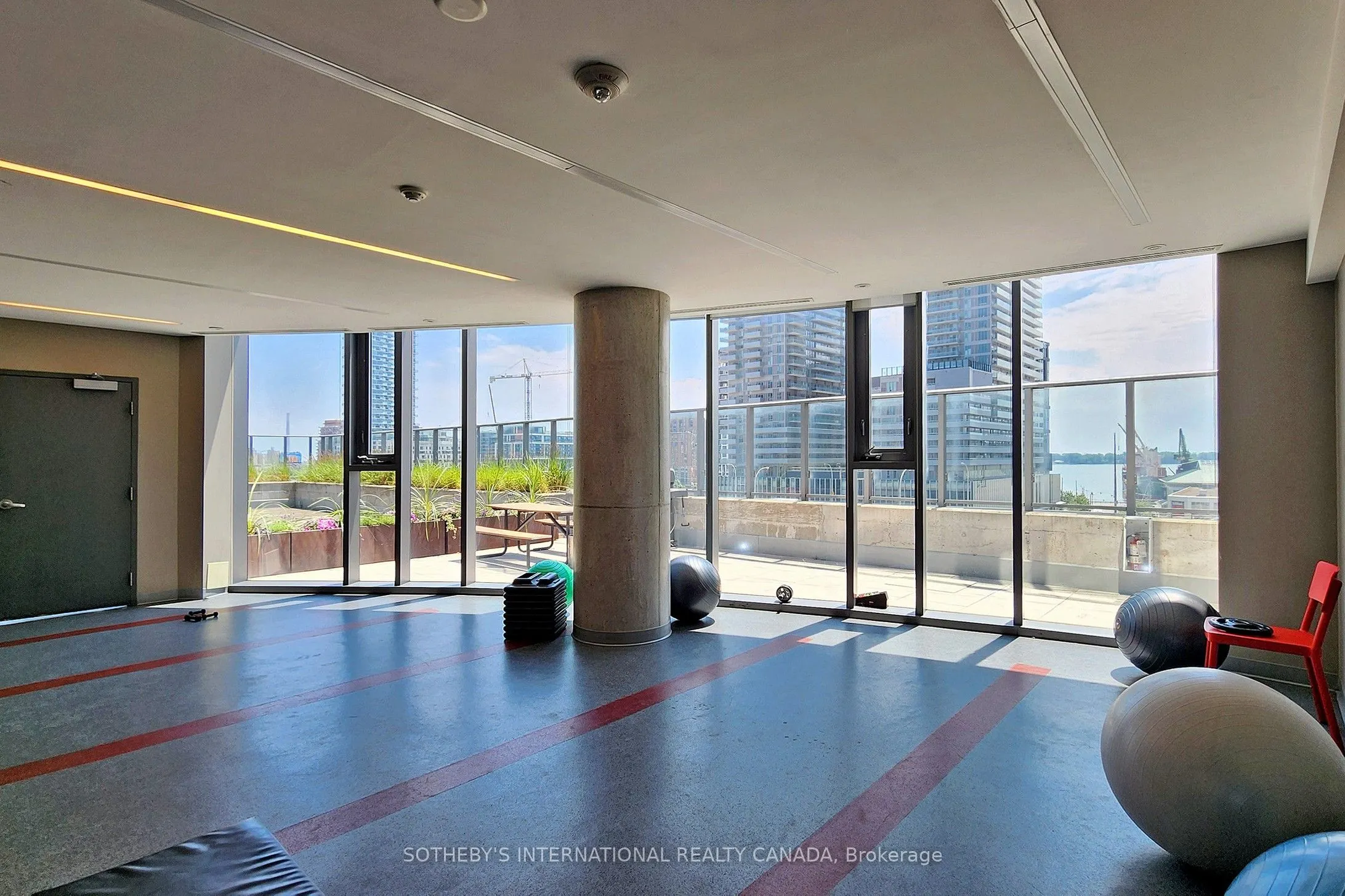 1 Market Street, #1907