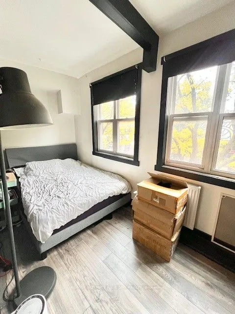 432 St Clarens Avenue, #203