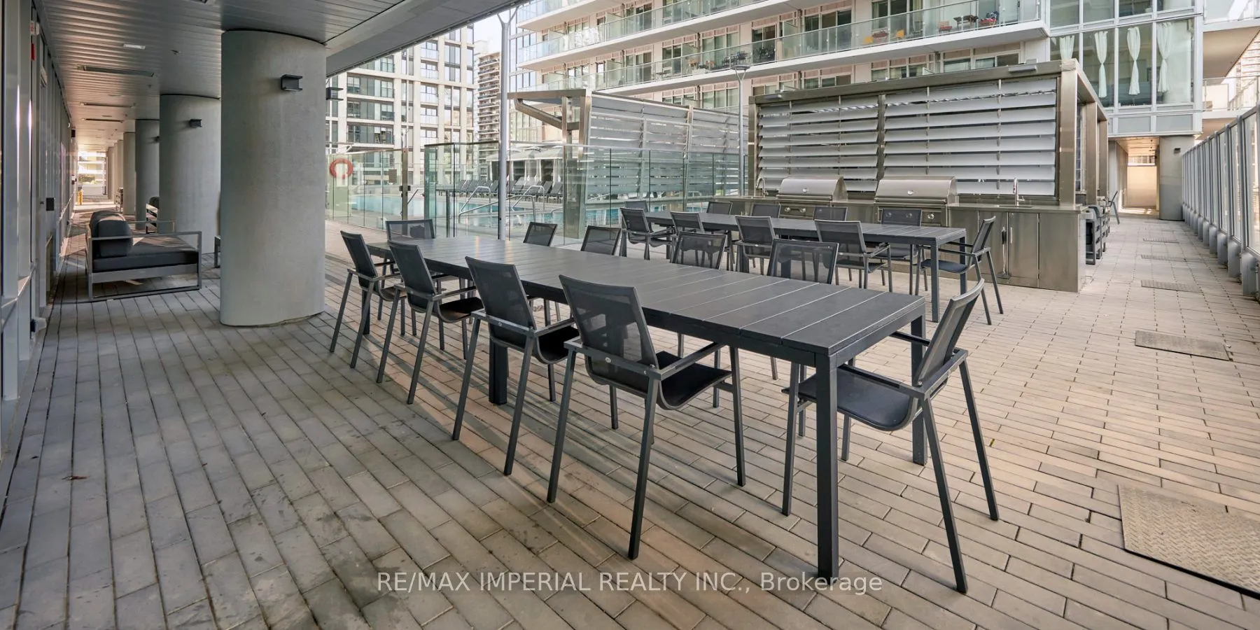 195 Redpath Avenue, #405