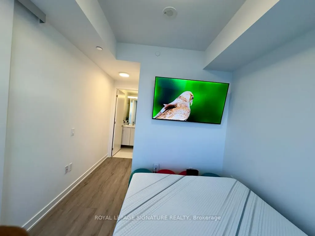 15 Queens Quay E, #2603