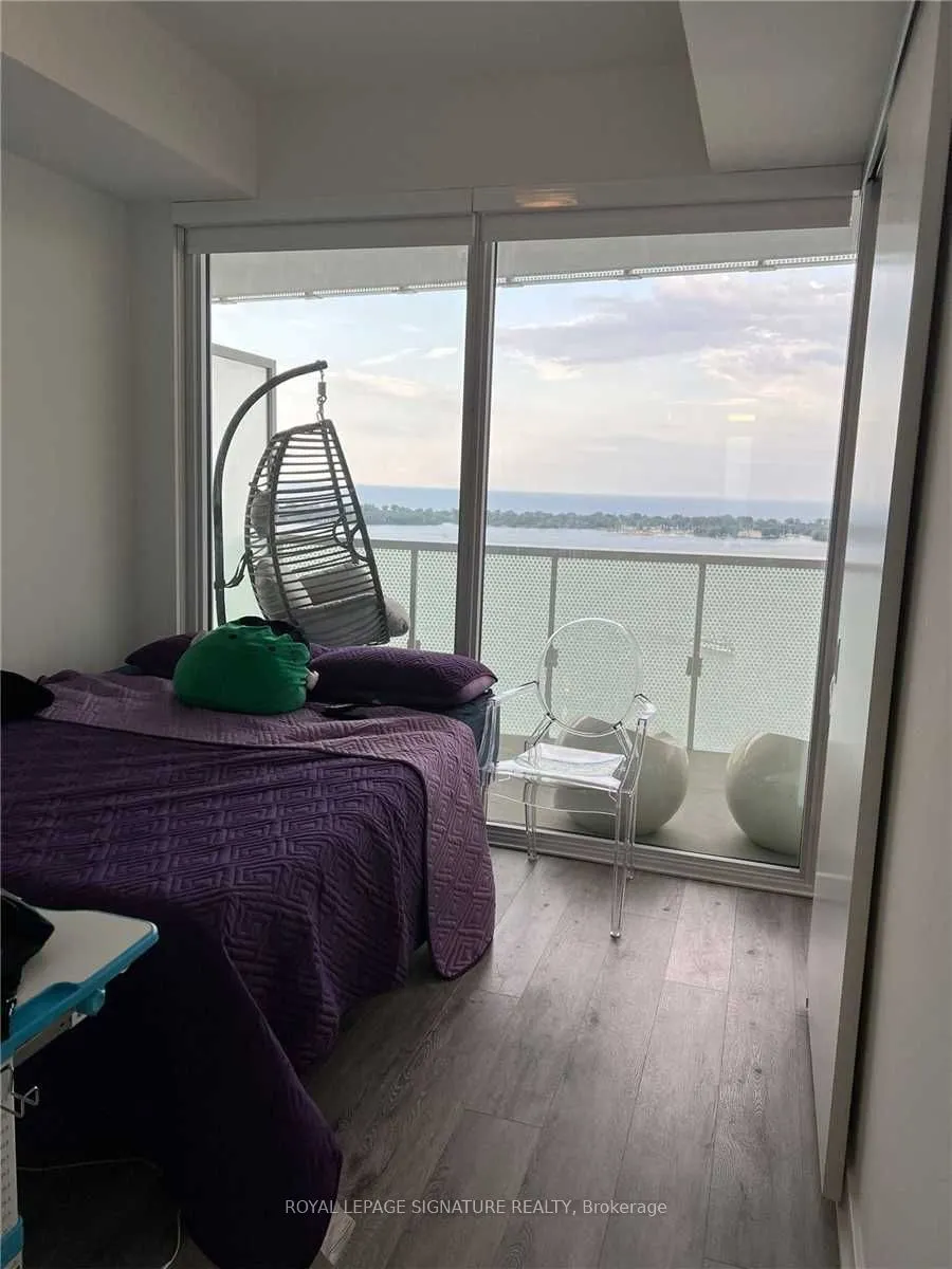 15 Queens Quay E, #2603