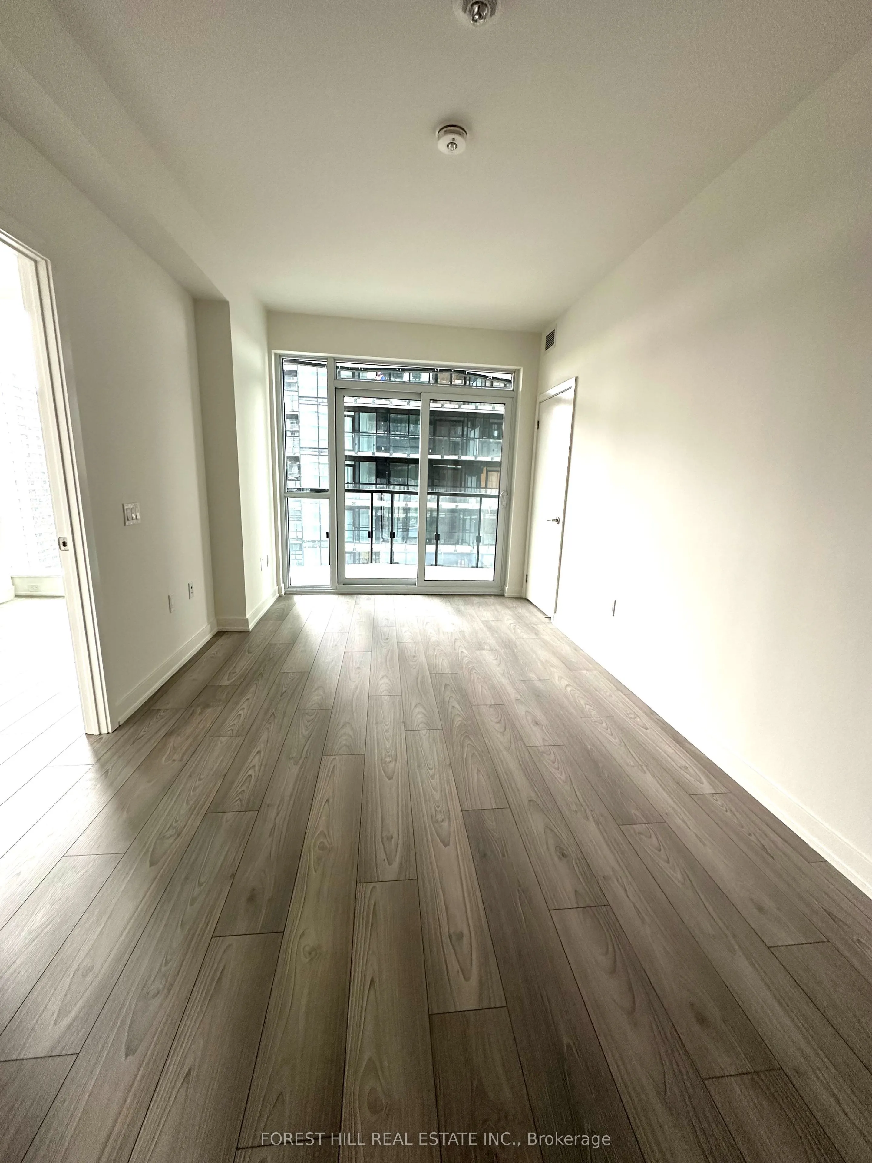 110 Broadway Avenue, #1205S