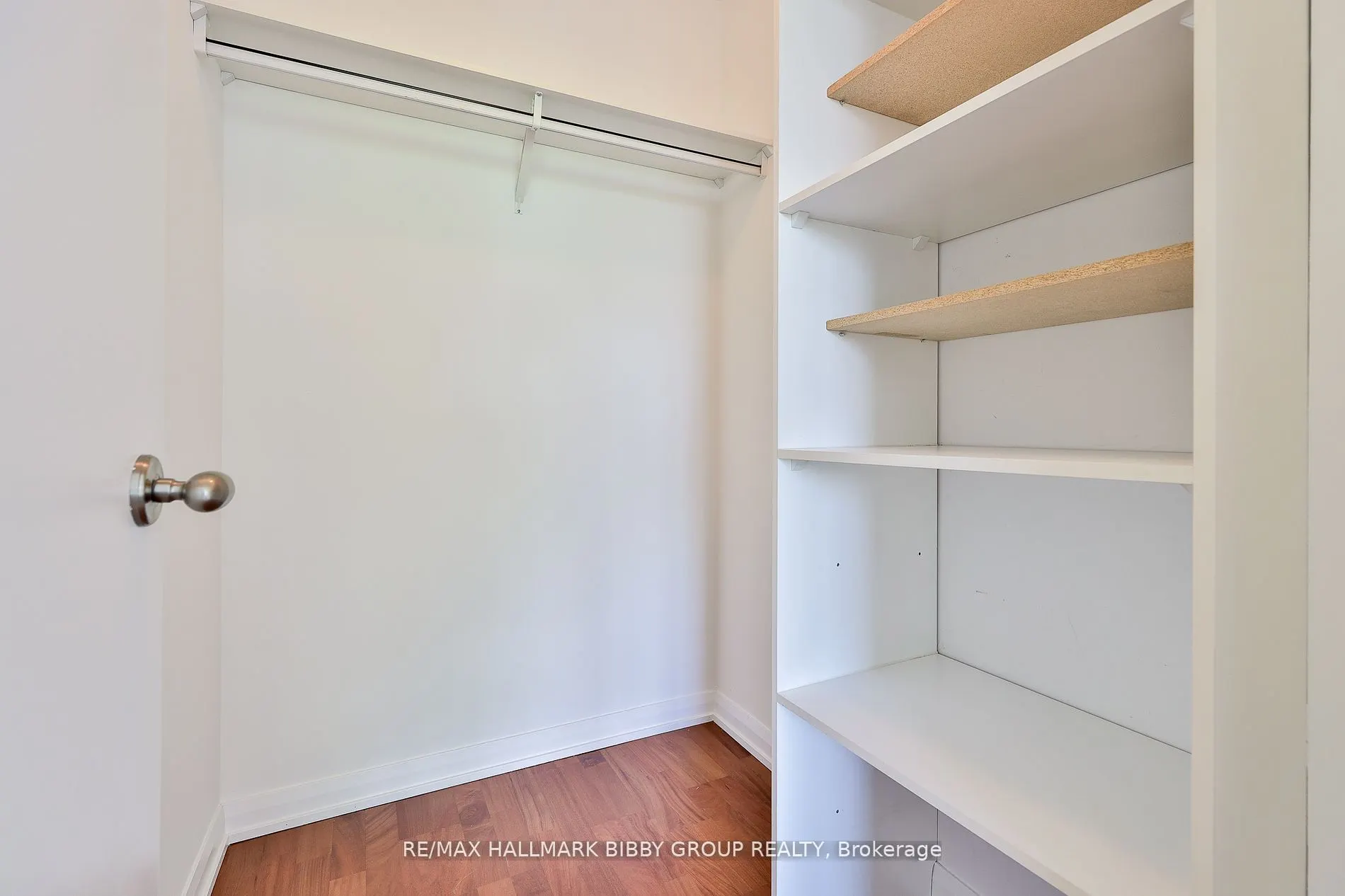 25 Soho Street, #P302