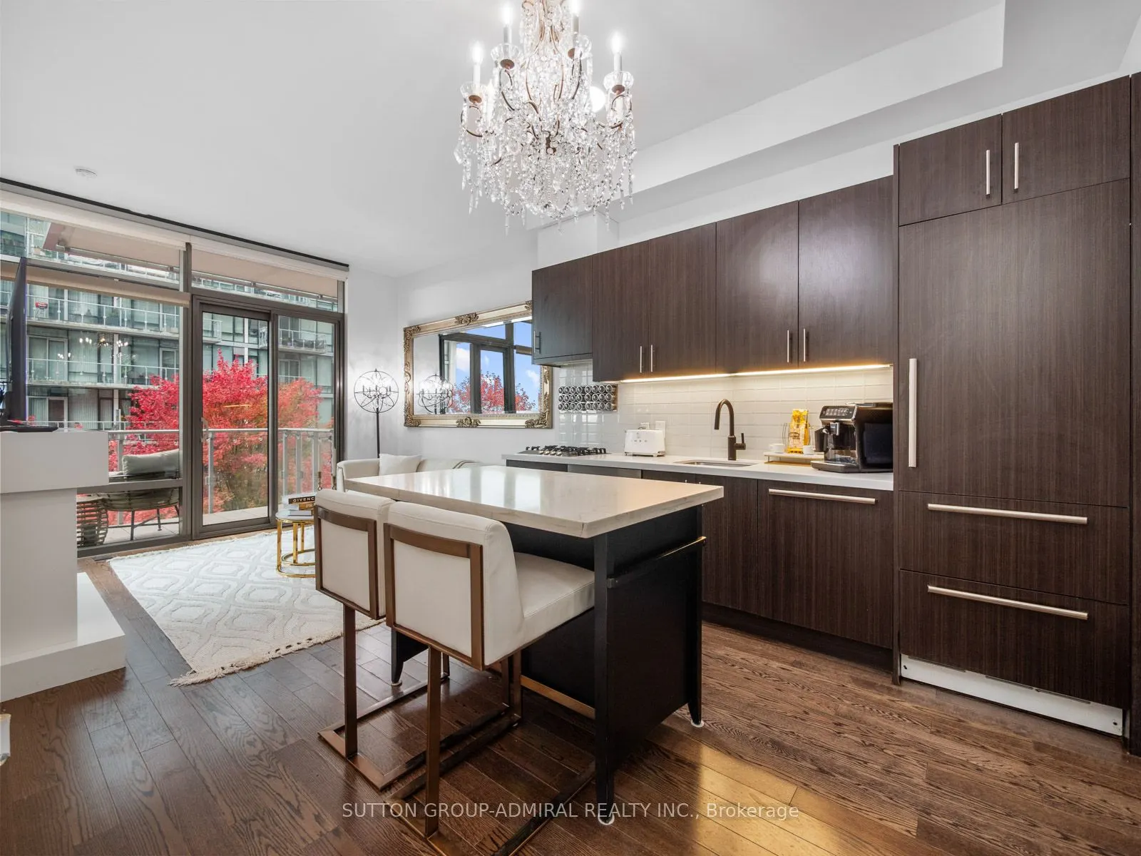 39 Queens Quay E, #525
