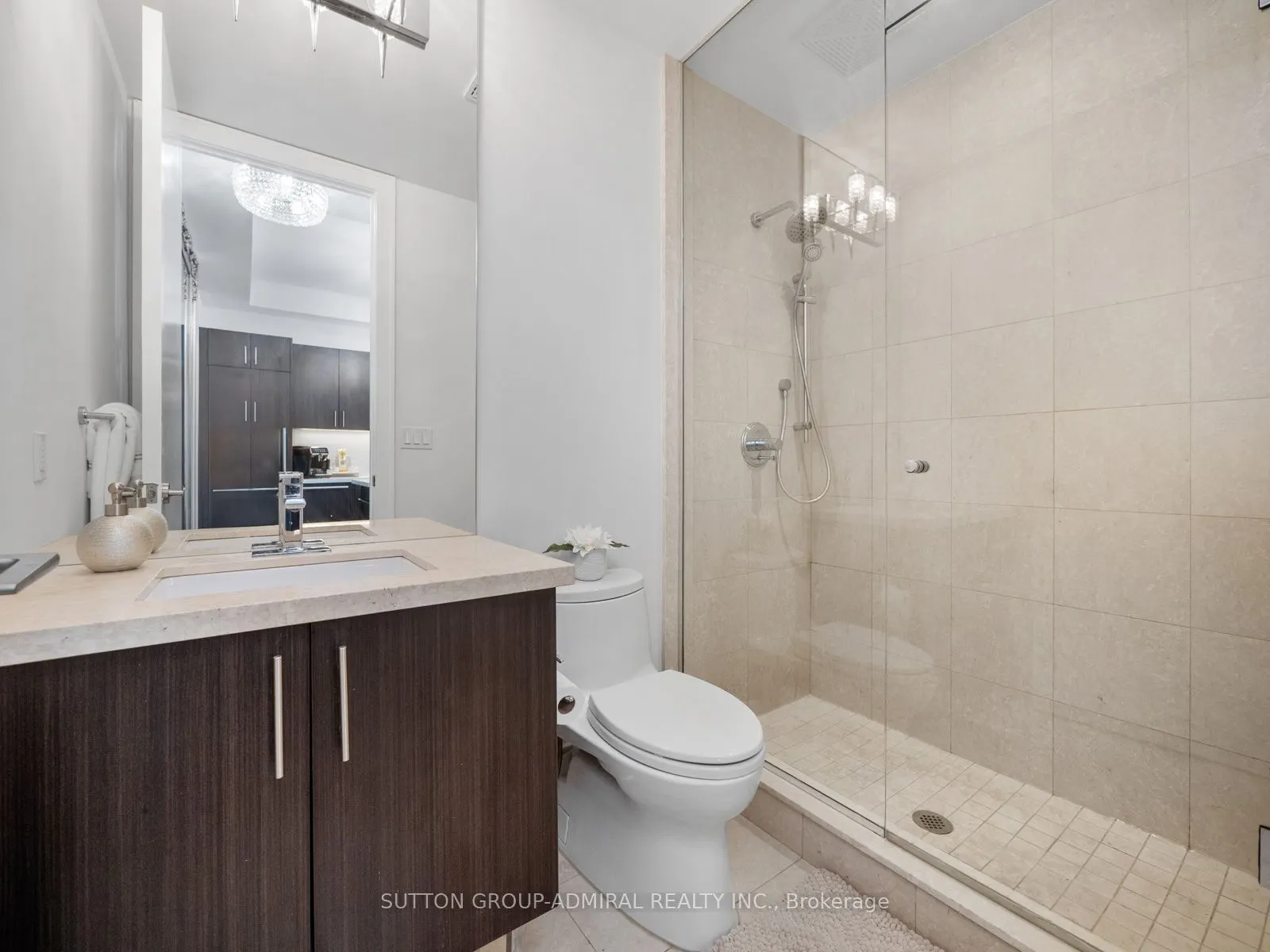 39 Queens Quay E, #525