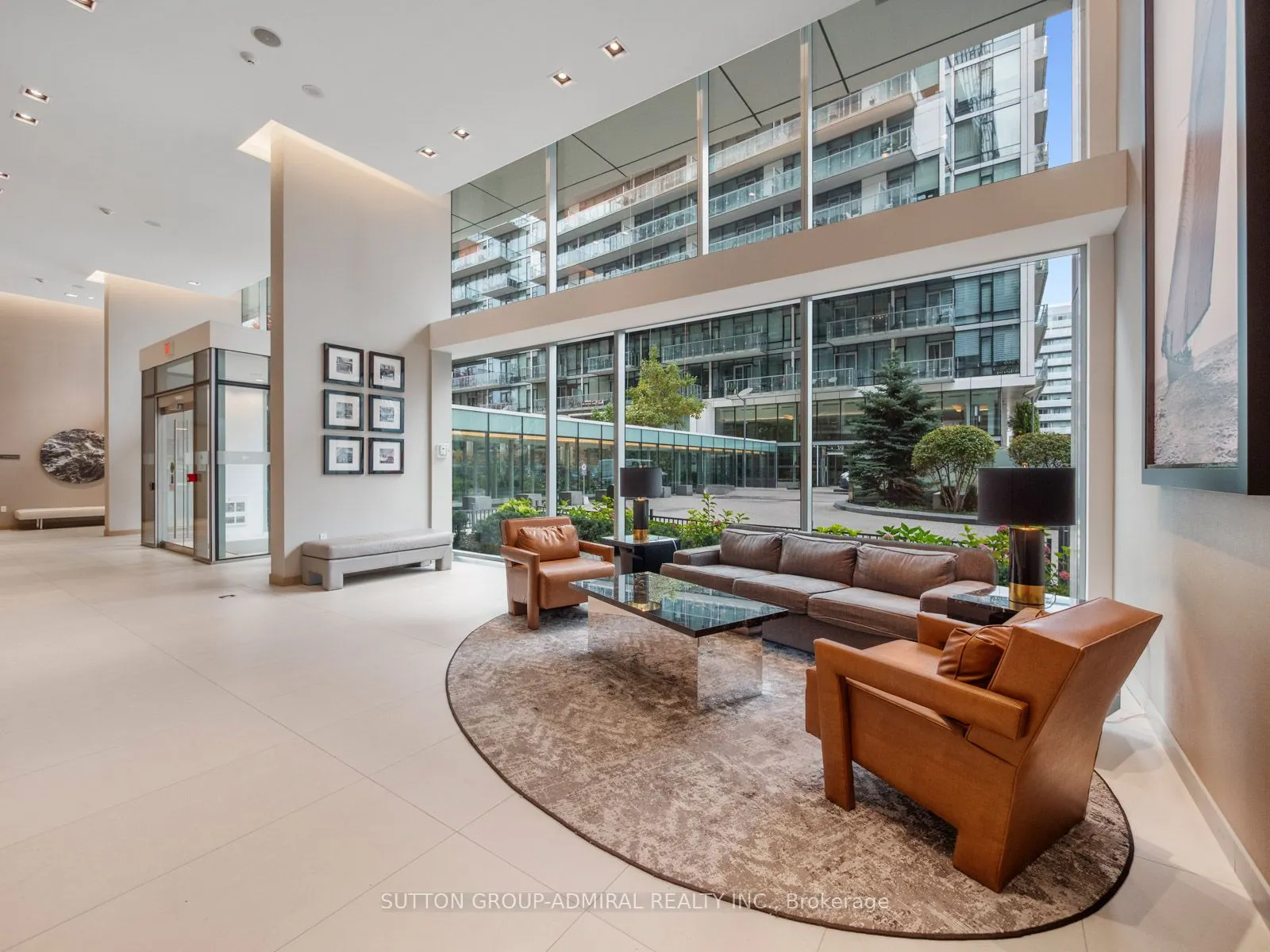 39 Queens Quay E, #525