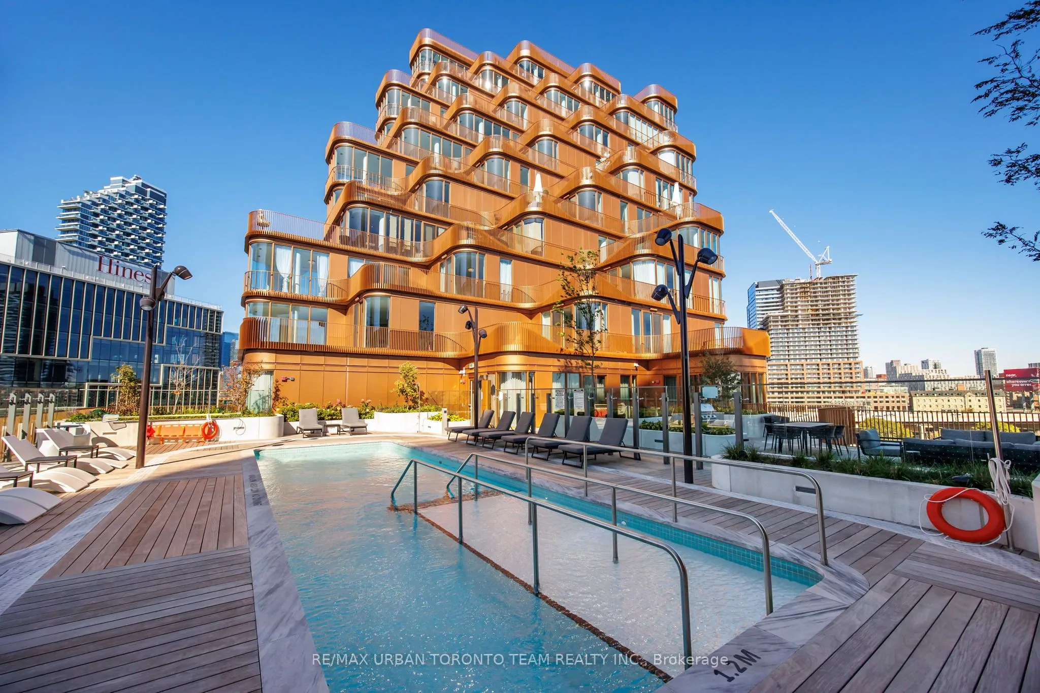 155 Merchants' Wharf, #415