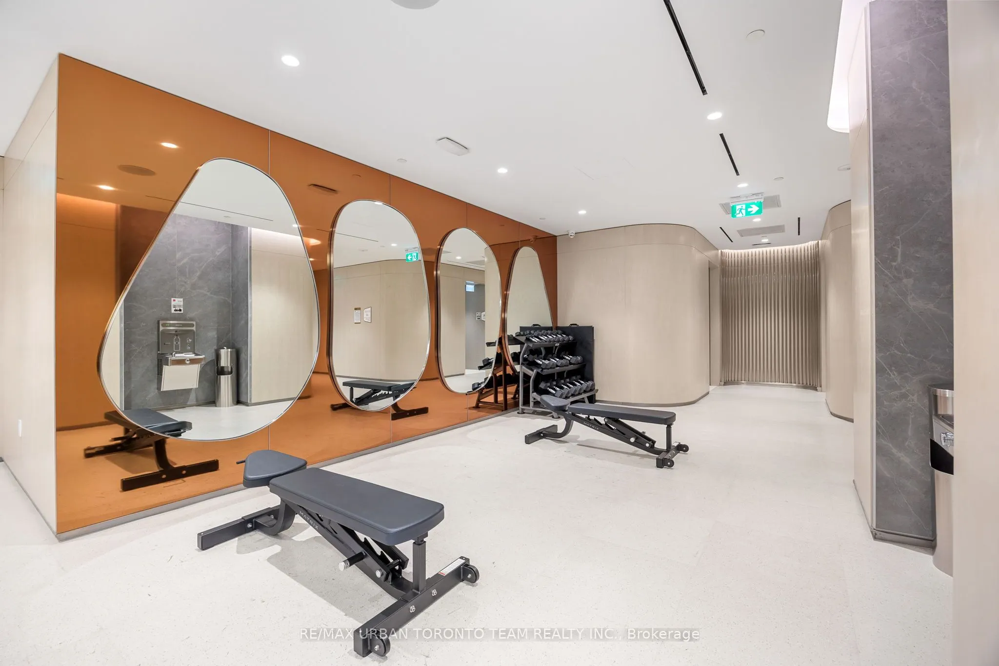 155 Merchants' Wharf, #415