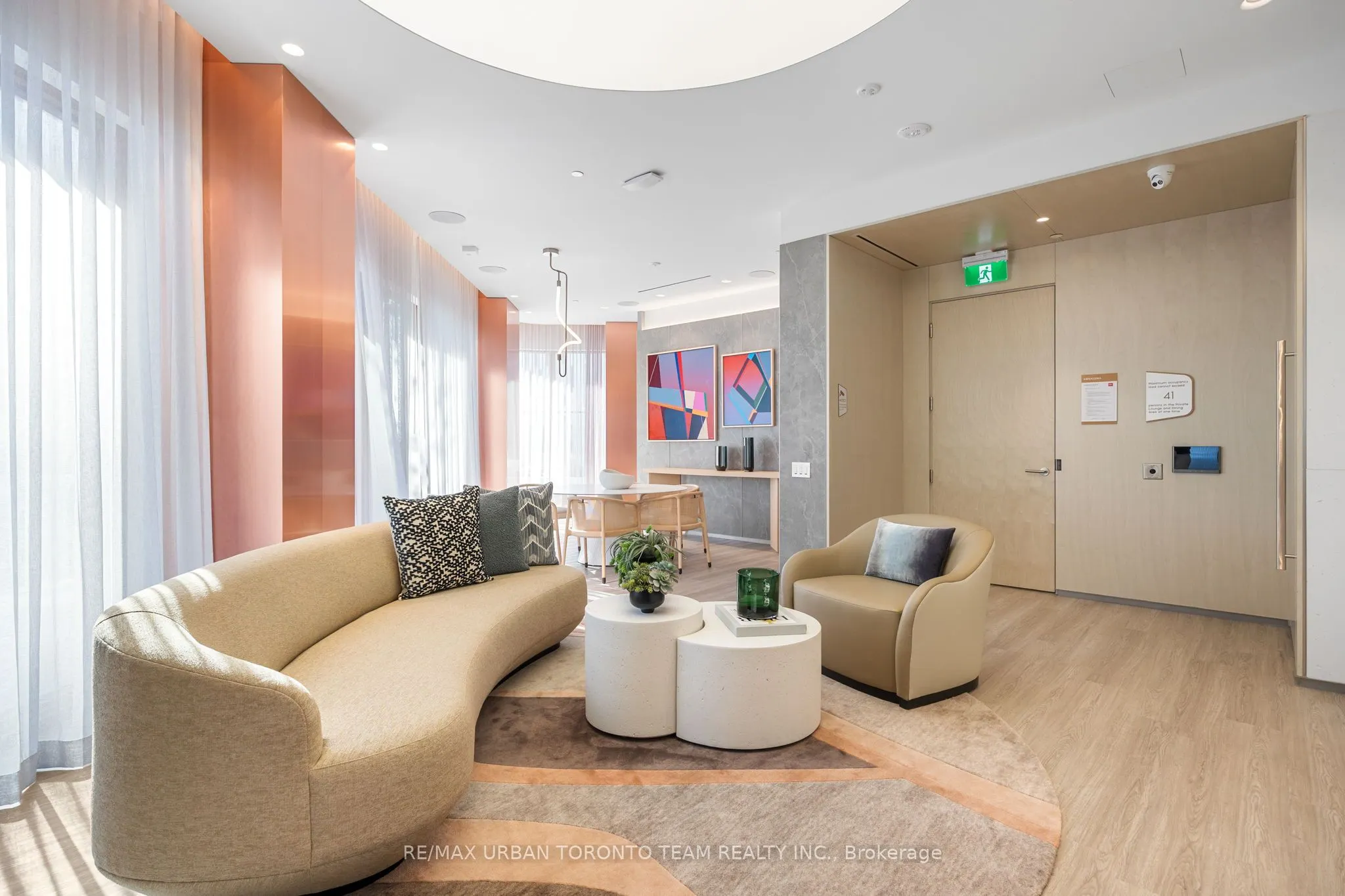 155 Merchants' Wharf, #415