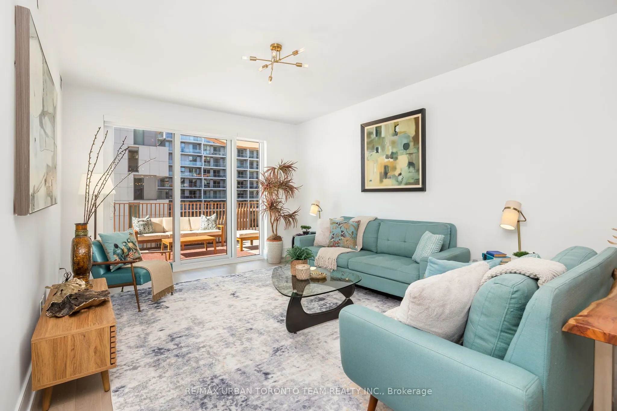 155 Merchants' Wharf, #415