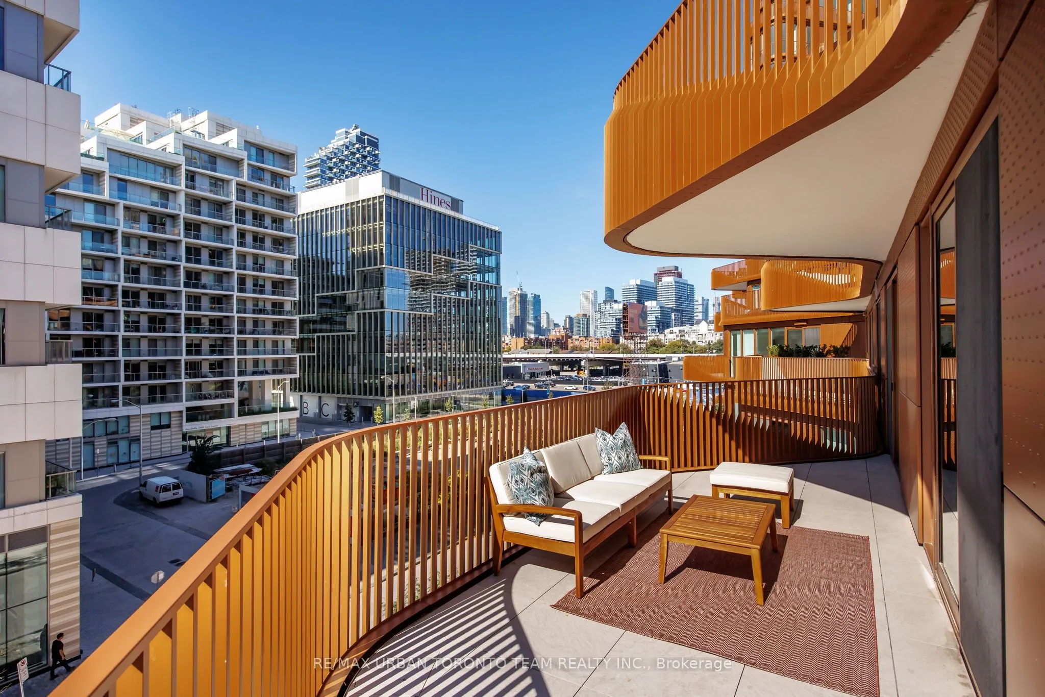 155 Merchants' Wharf, #415