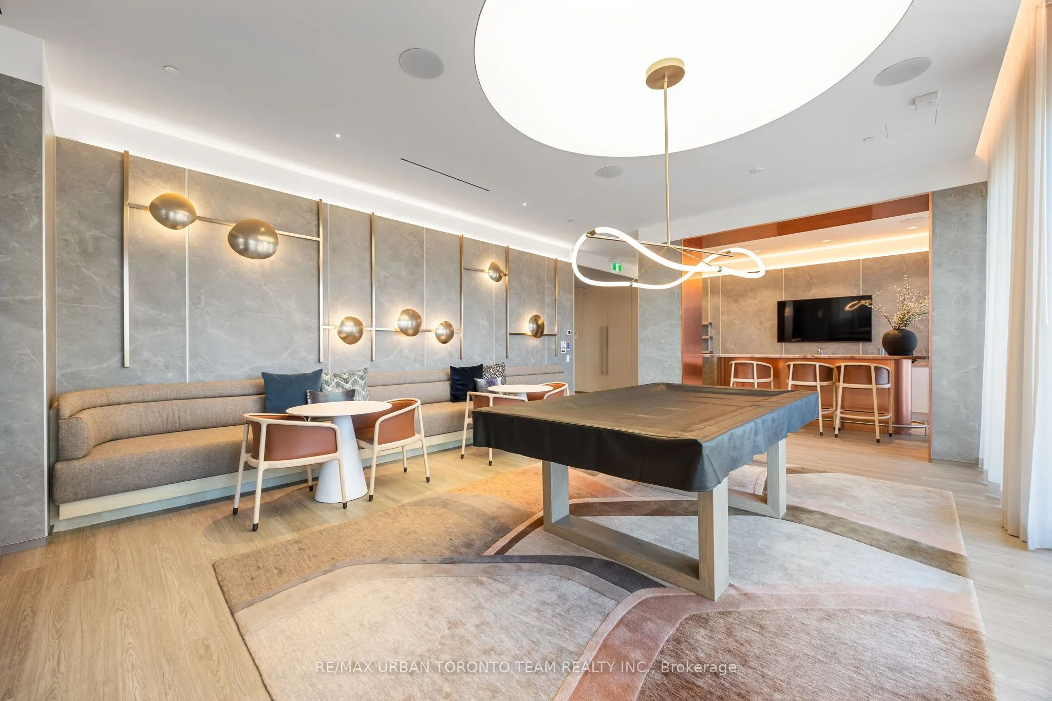 155 Merchants' Wharf, #415