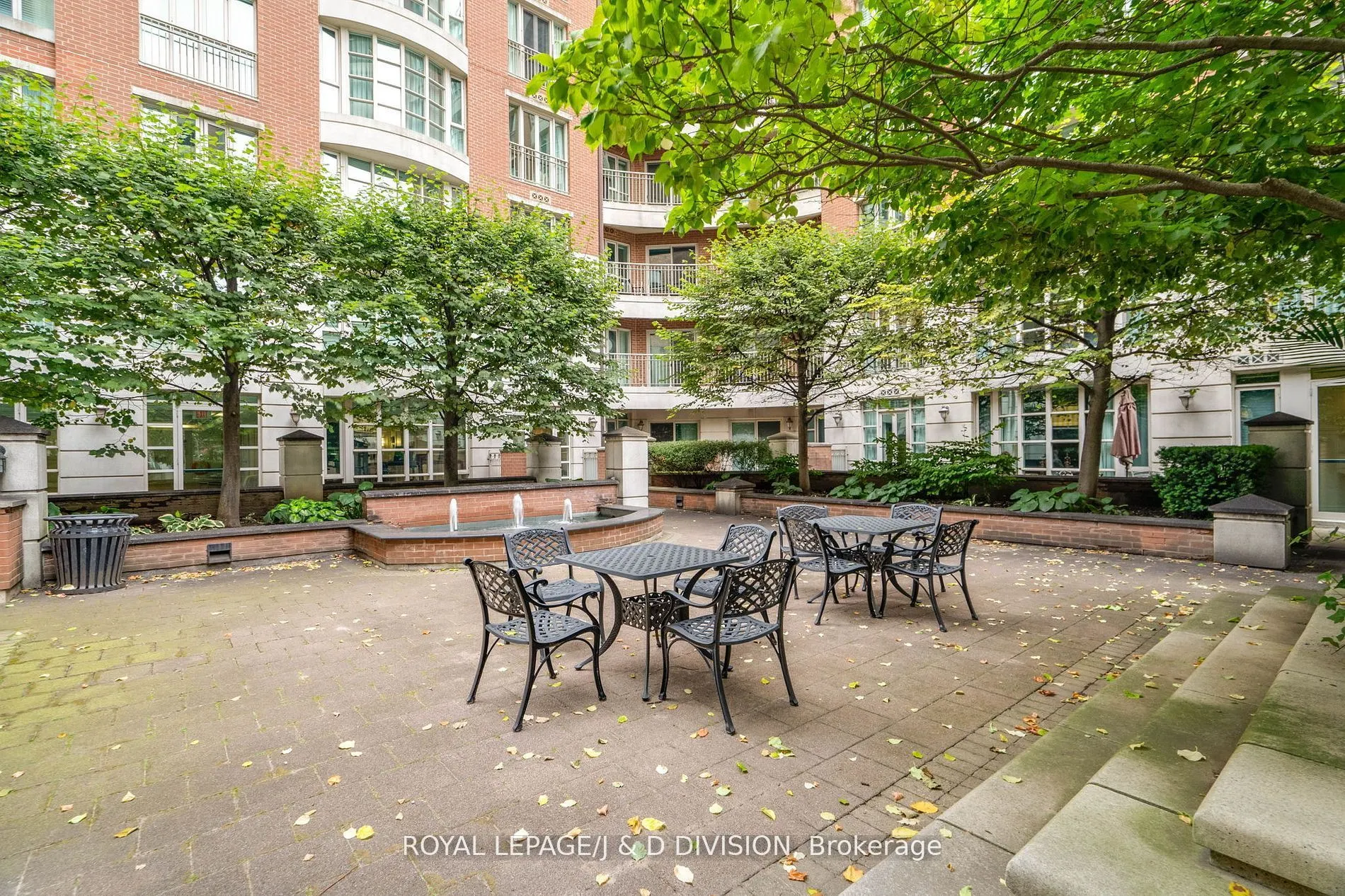 33 Delisle Avenue, #303