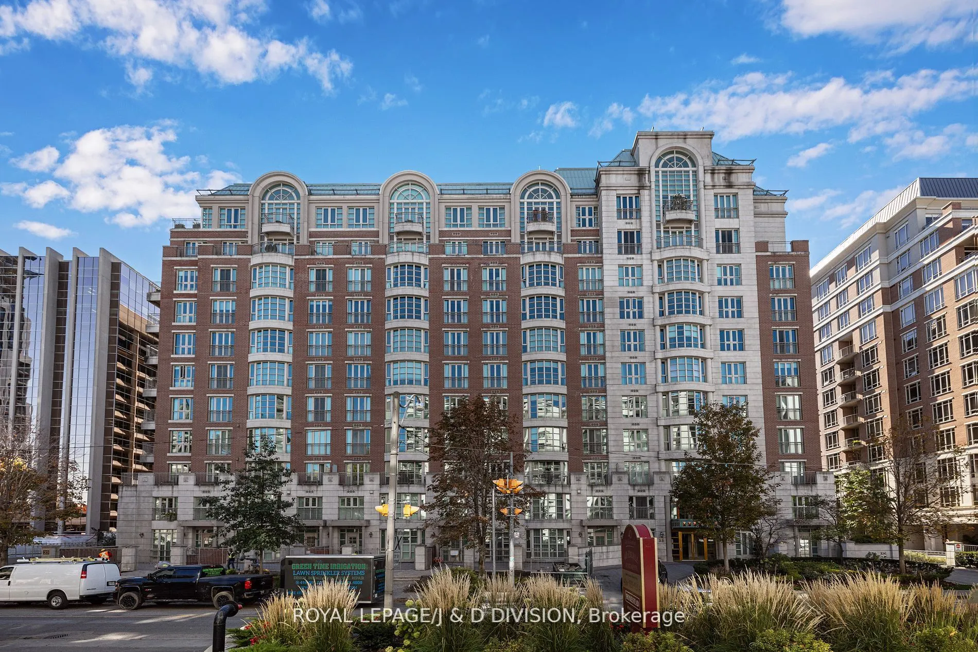 33 Delisle Avenue, #303