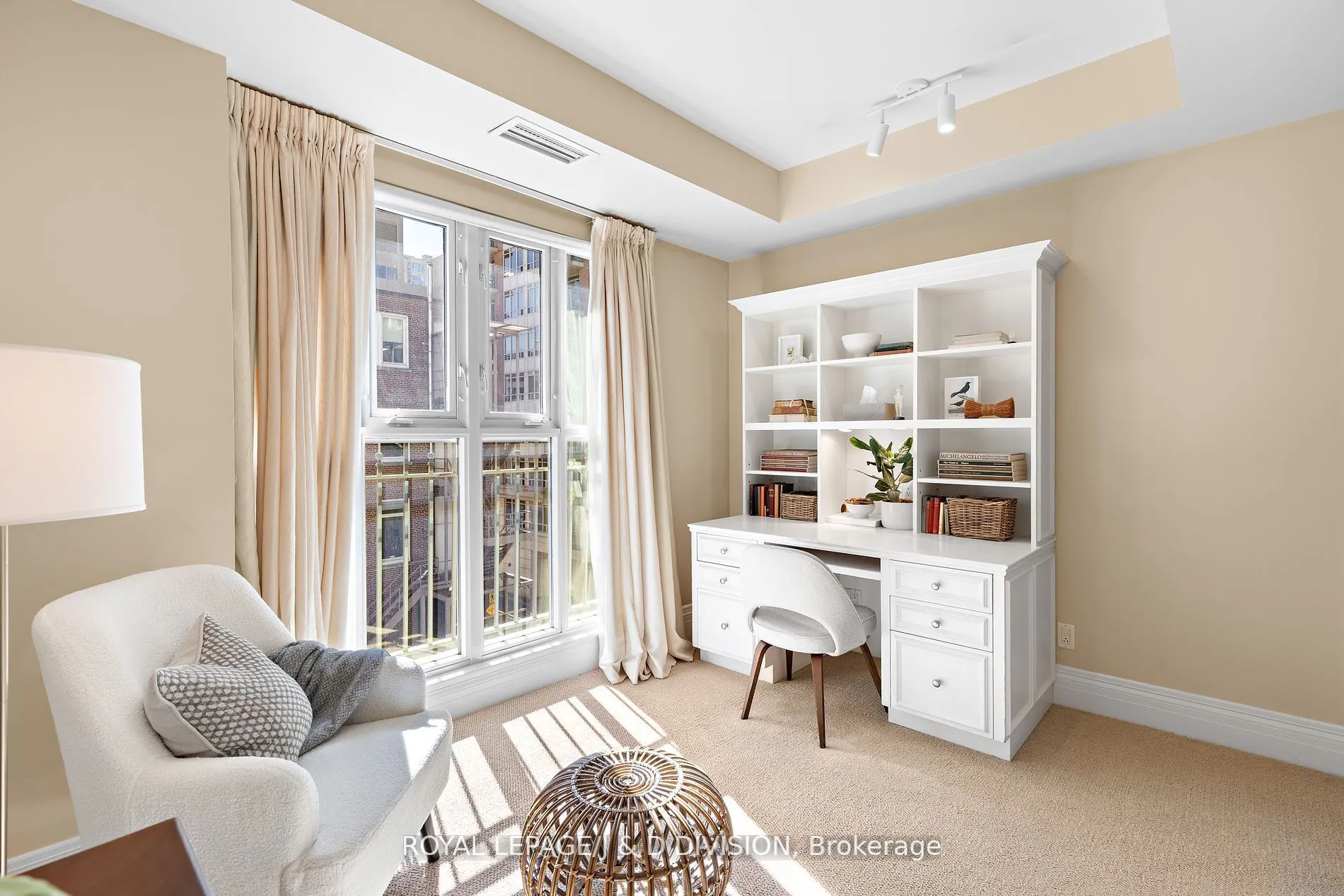 33 Delisle Avenue, #303