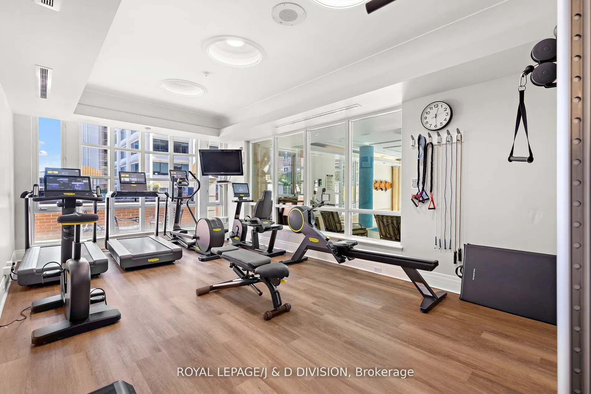 33 Delisle Avenue, #303