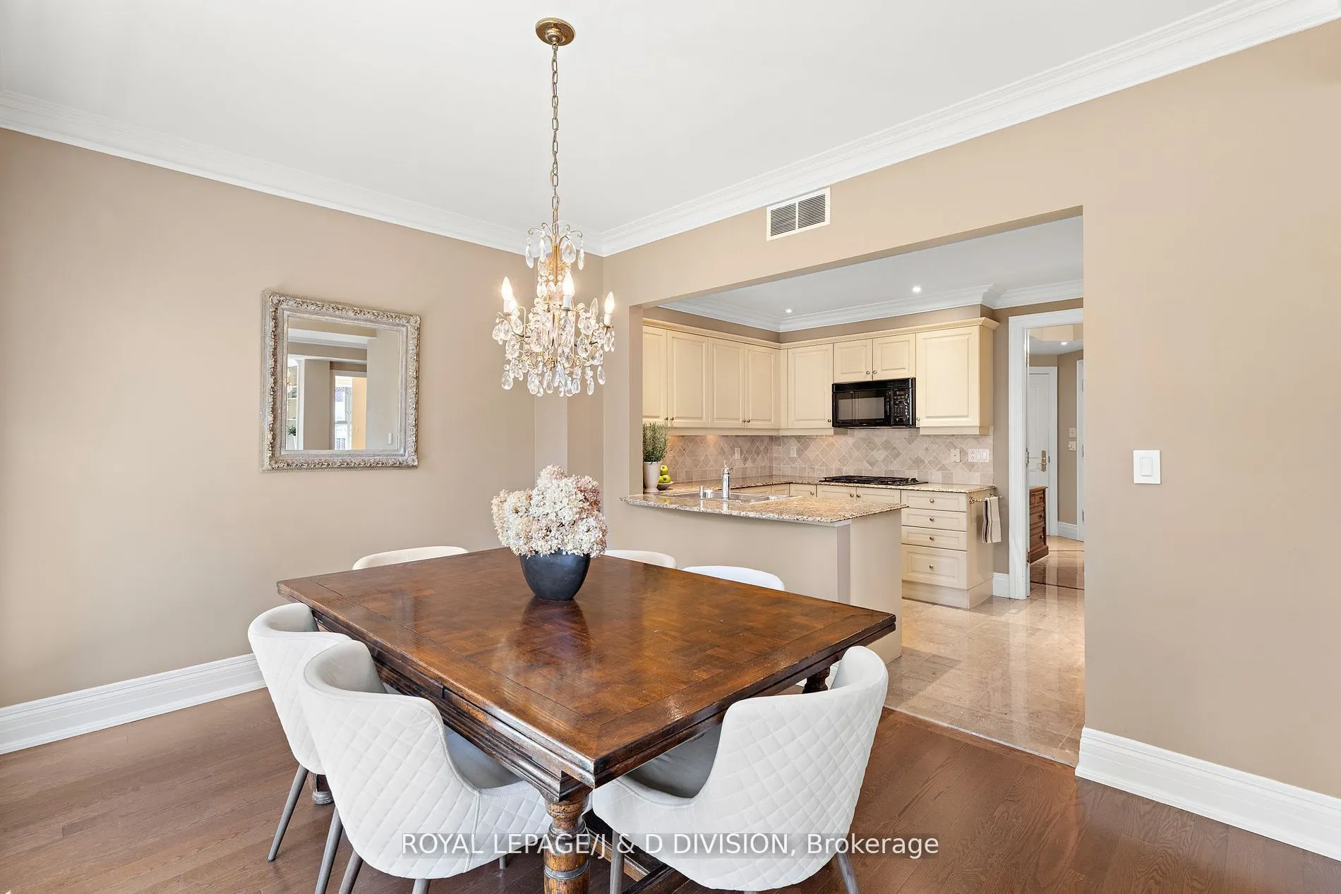 33 Delisle Avenue, #303