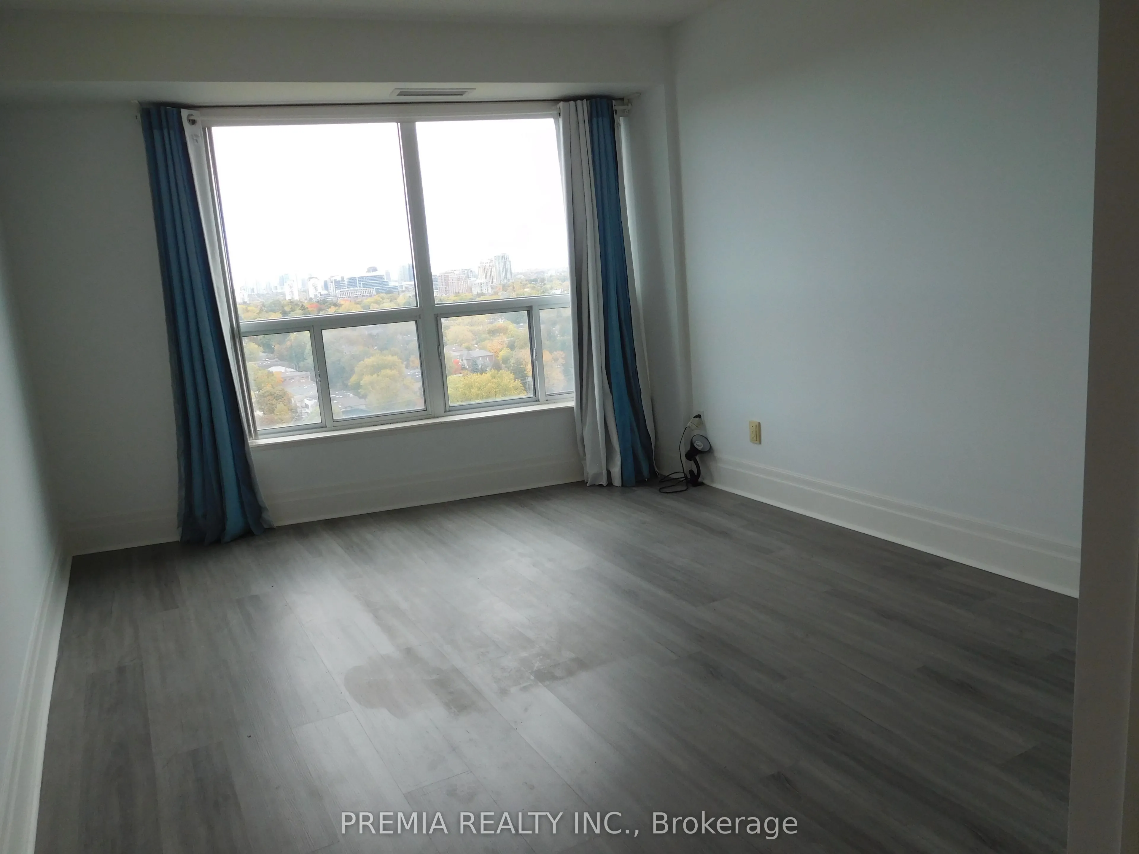 188 Doris Avenue, #2106