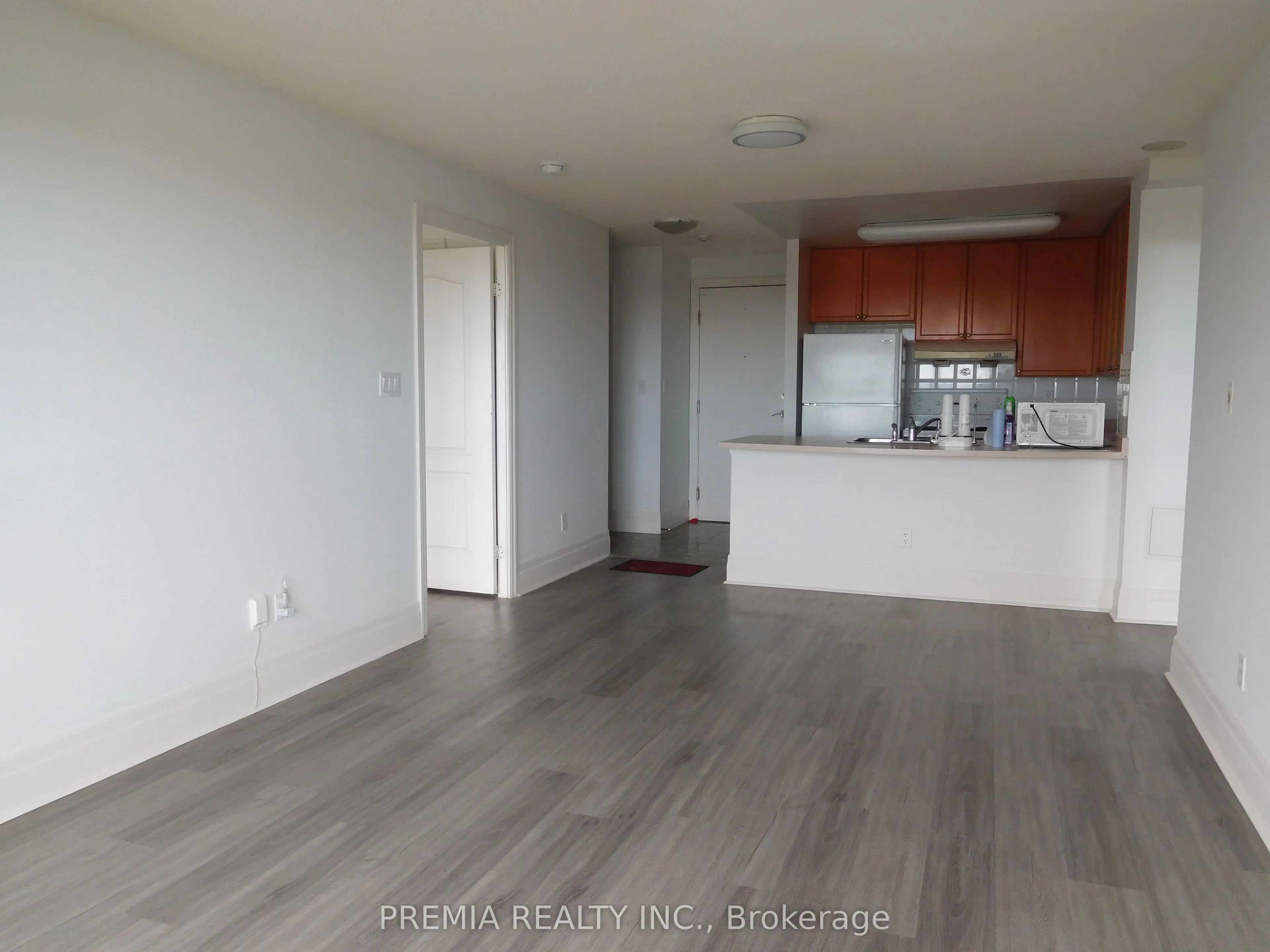 188 Doris Avenue, #2106