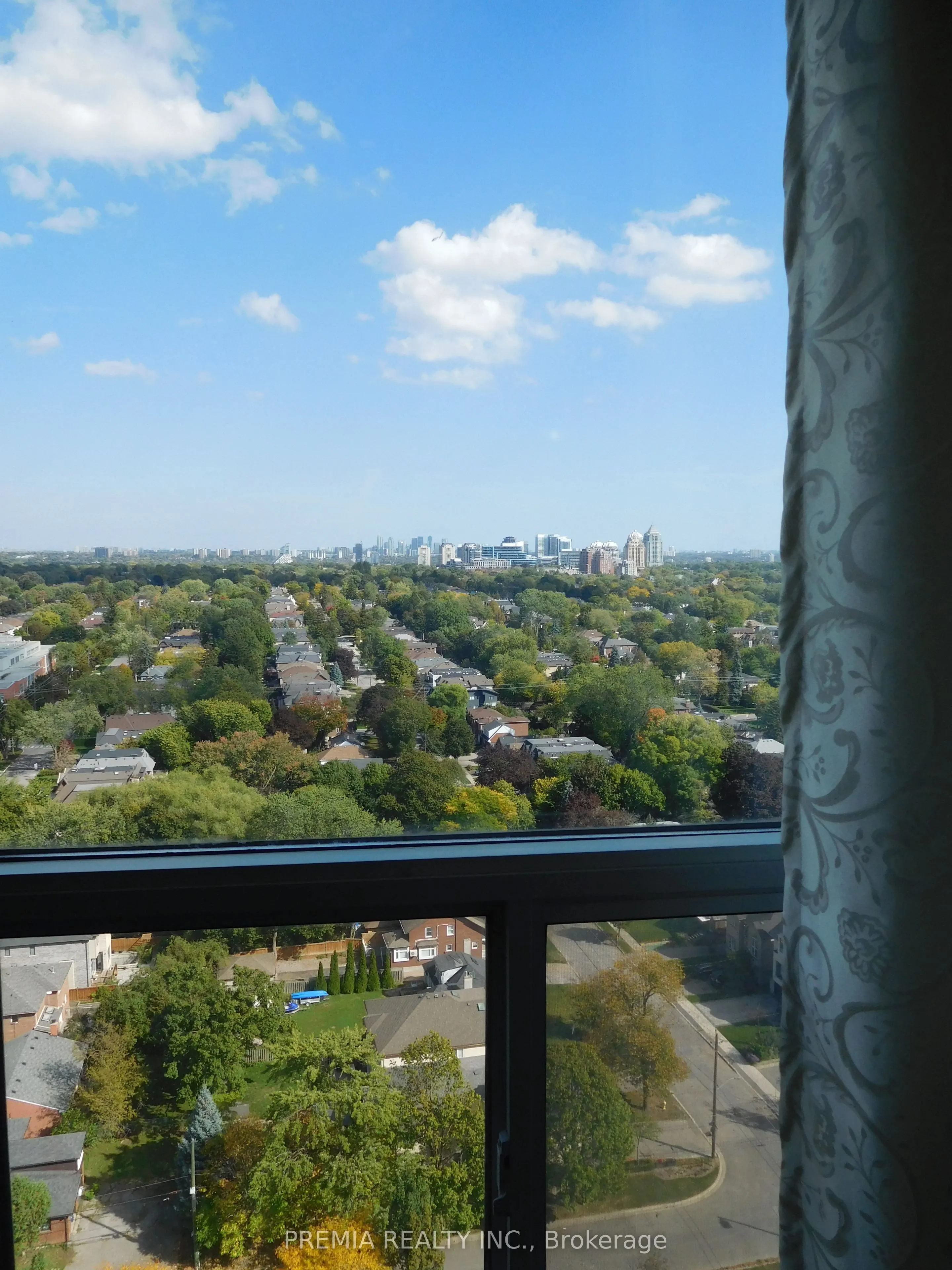 188 Doris Avenue, #2106