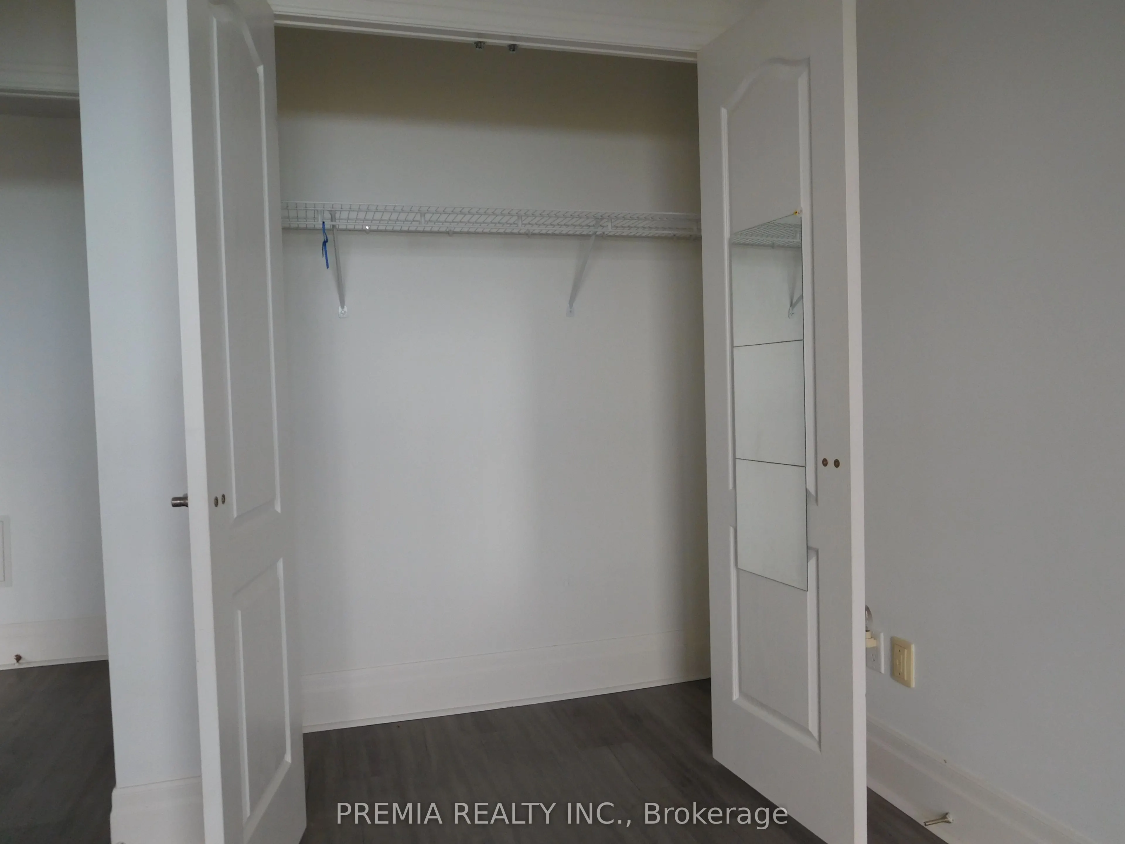 188 Doris Avenue, #2106