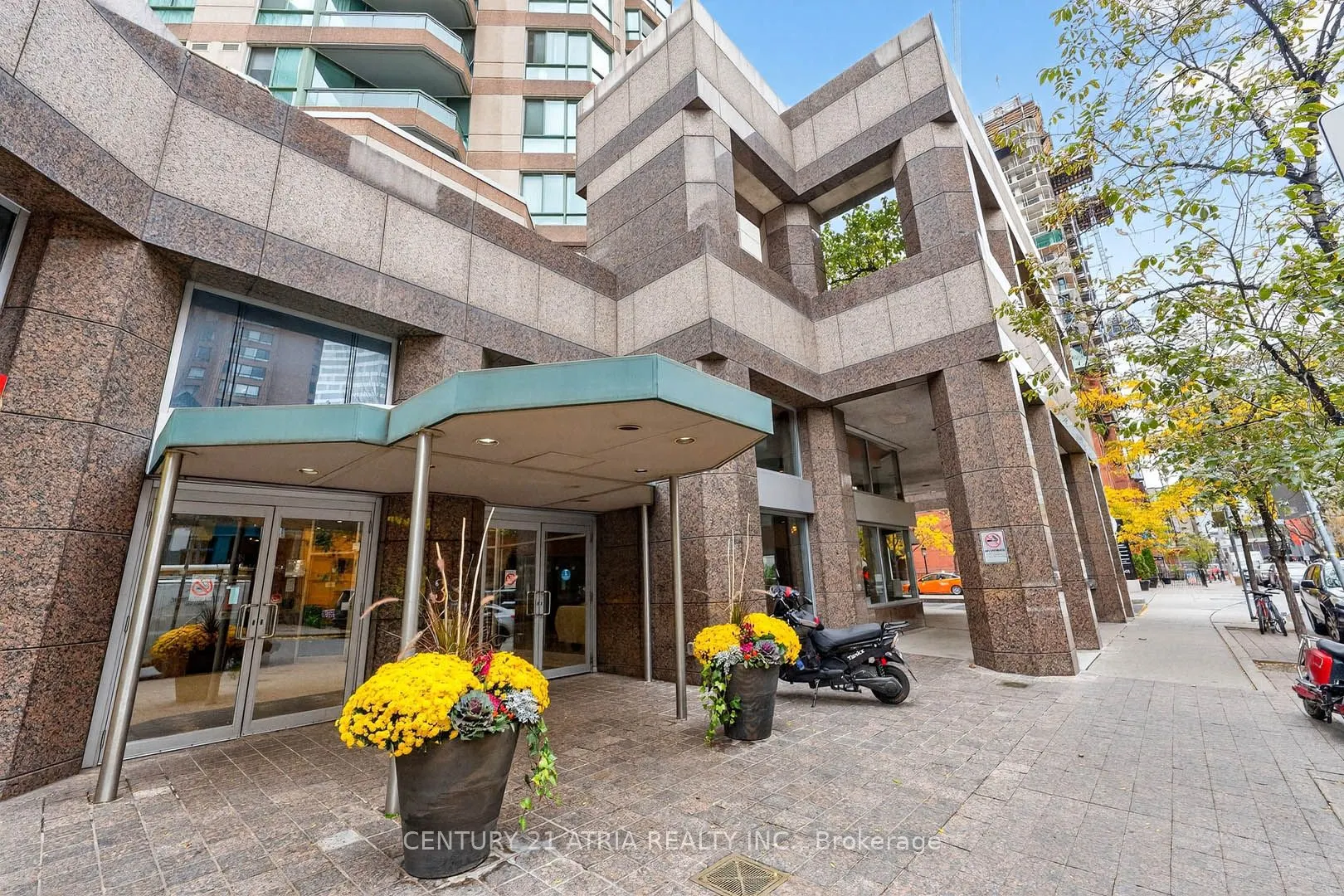 38 Elm Street, #2302