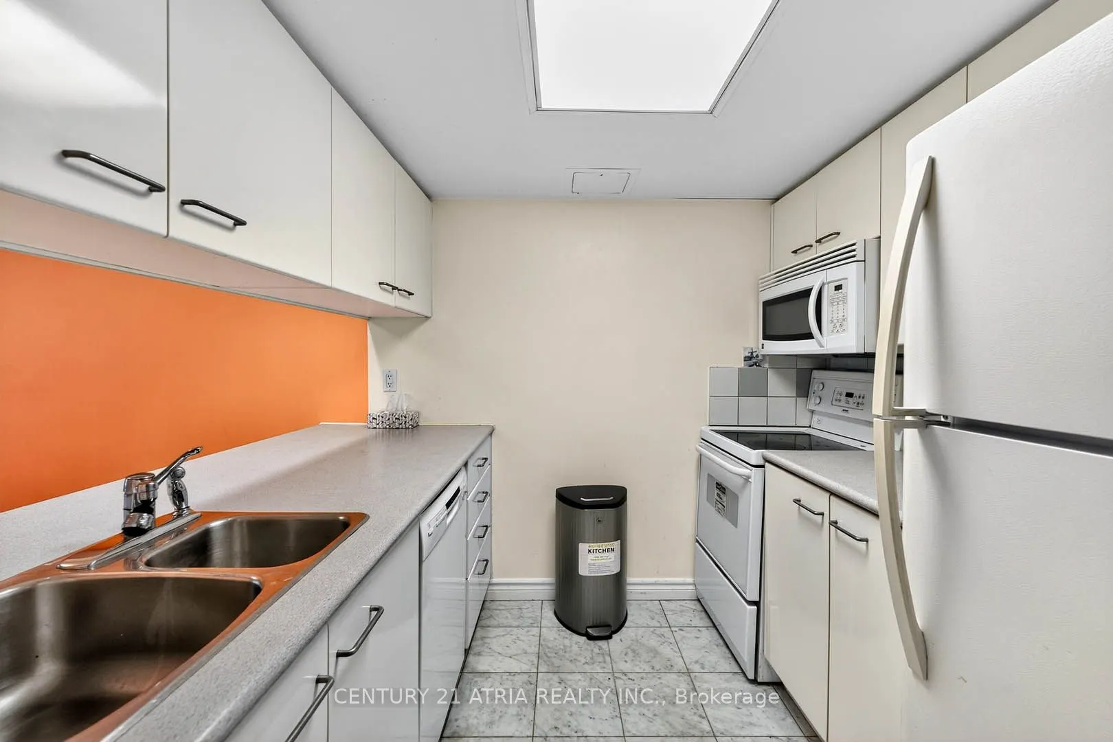 38 Elm Street, #2302