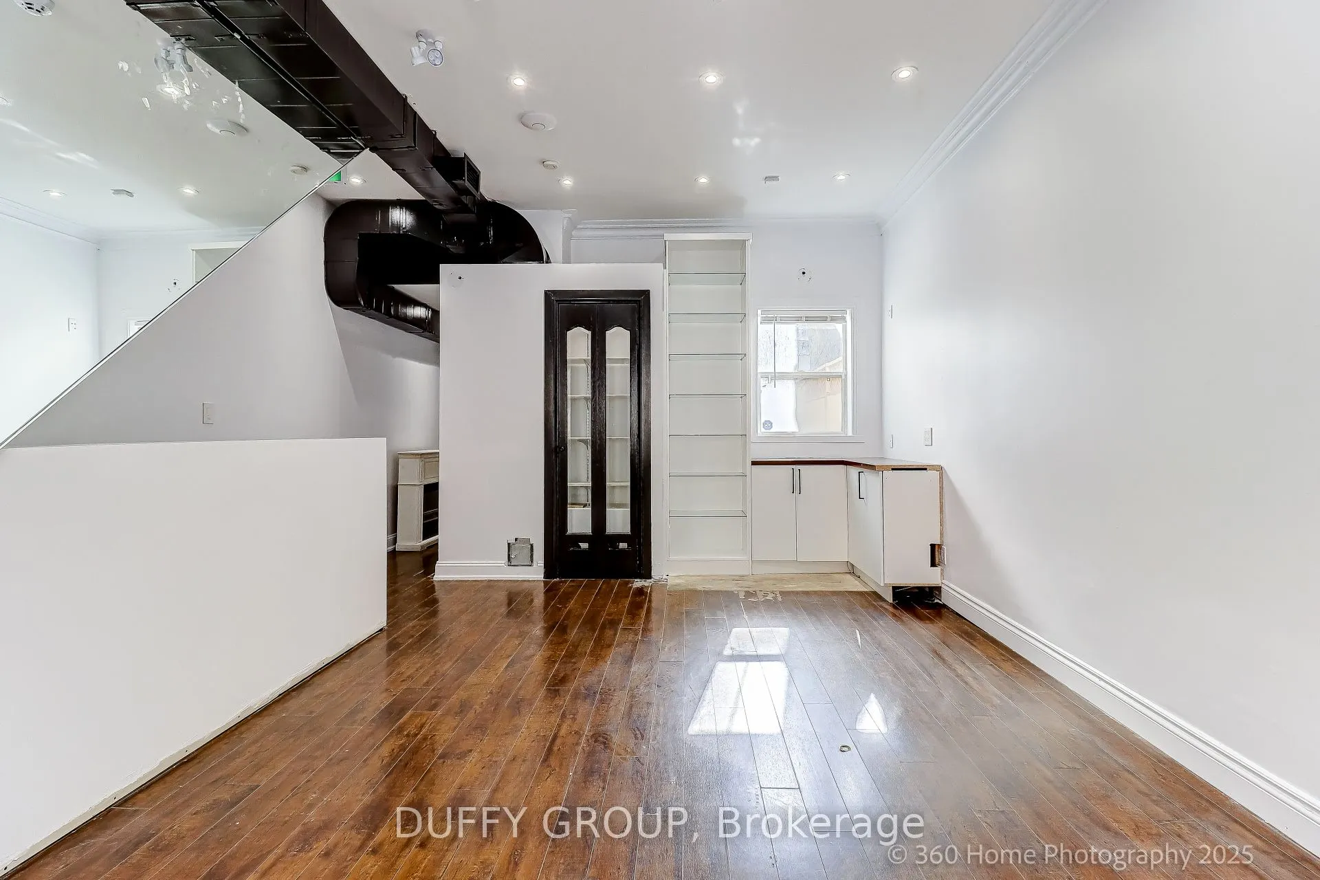 521 Queen Street E, #Ground Floor