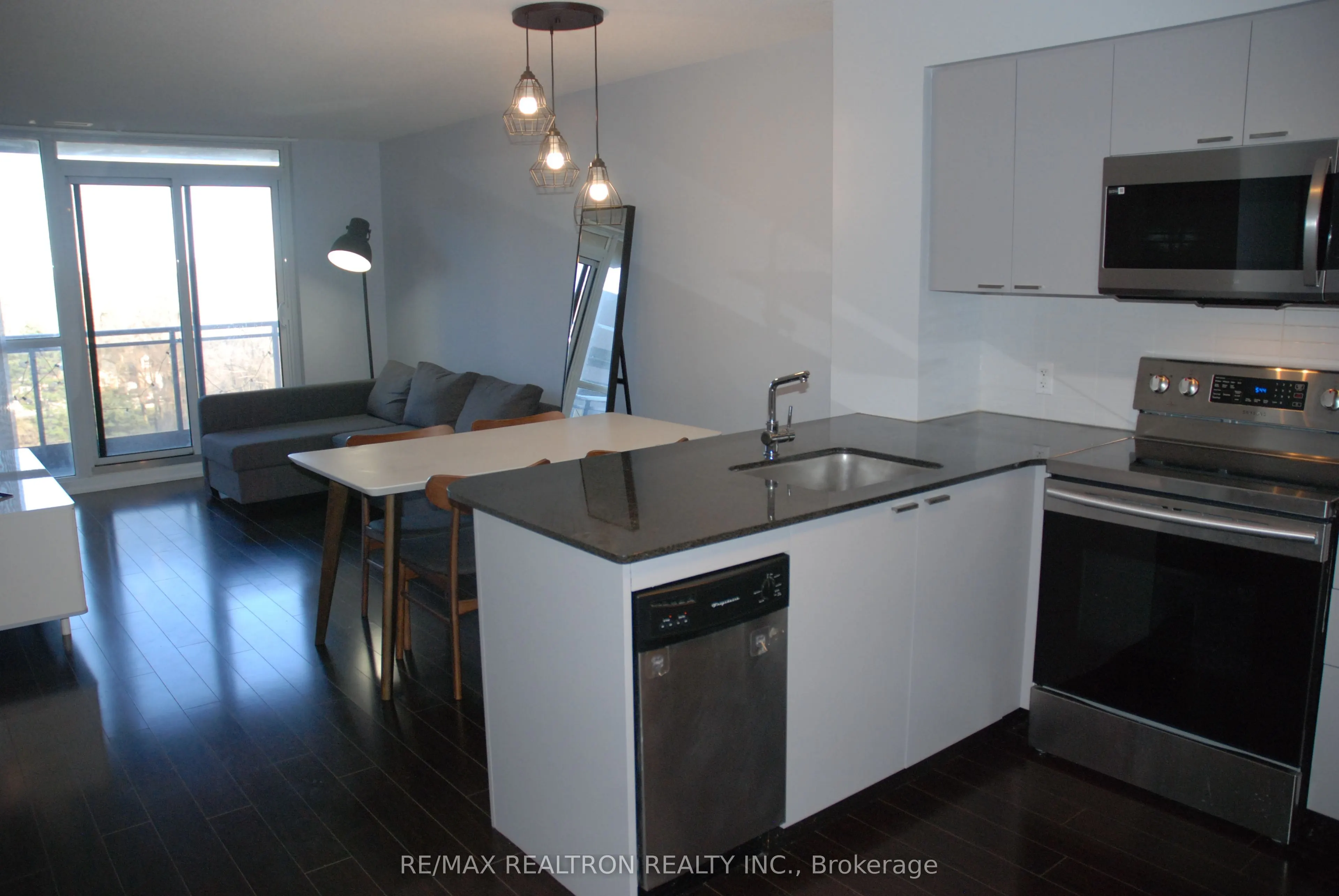 23 Sheppard Avenue E, #807