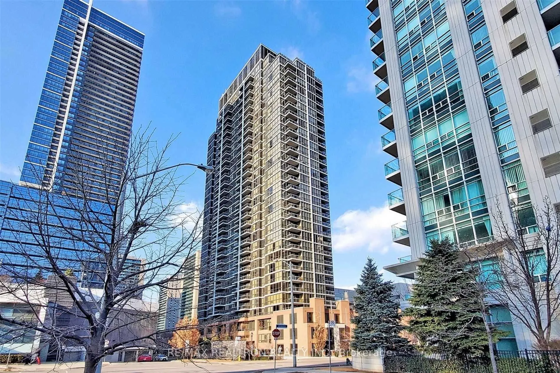 23 Sheppard Avenue E, #807