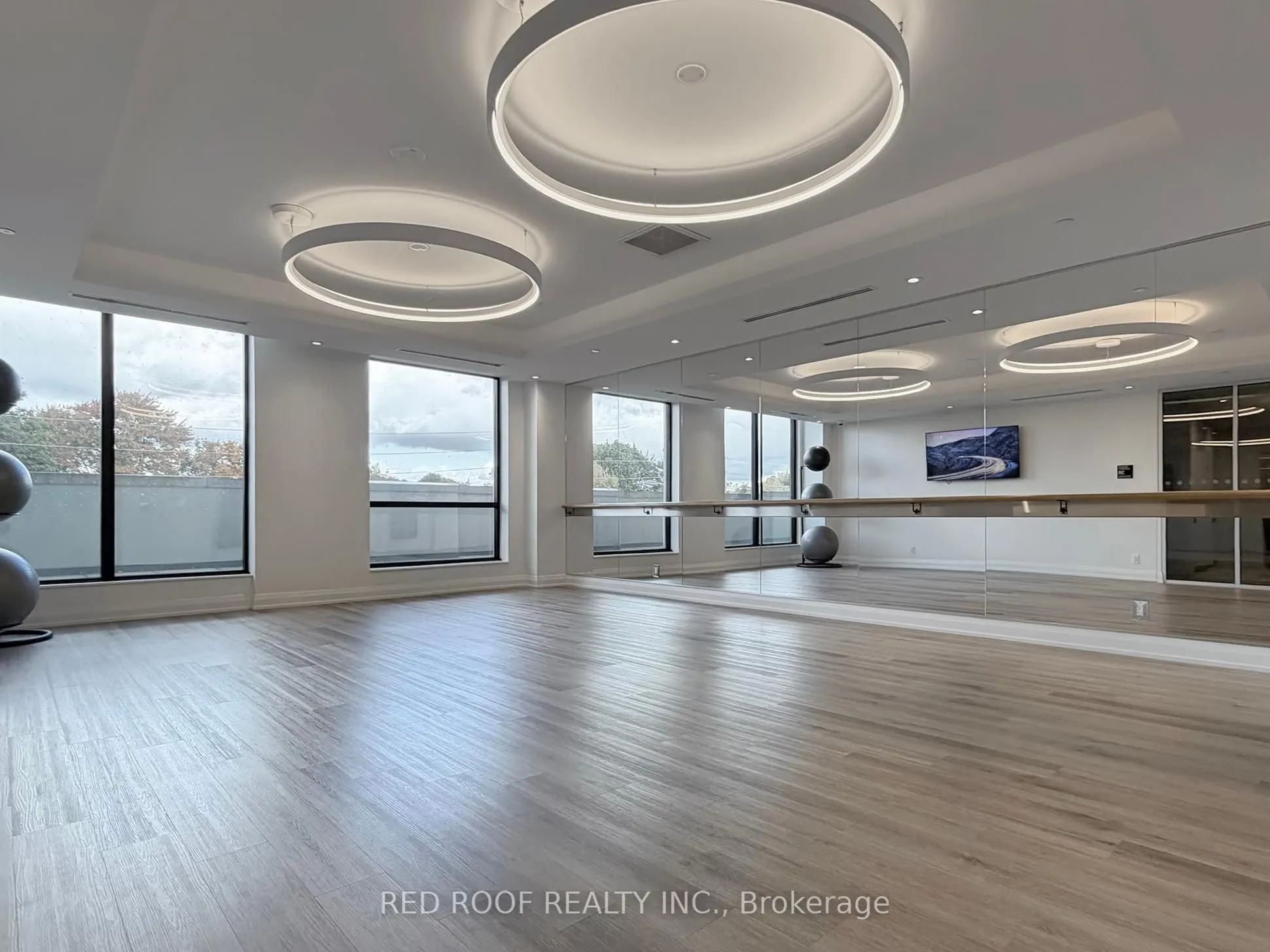 33 Frederick Todd Way, #1401