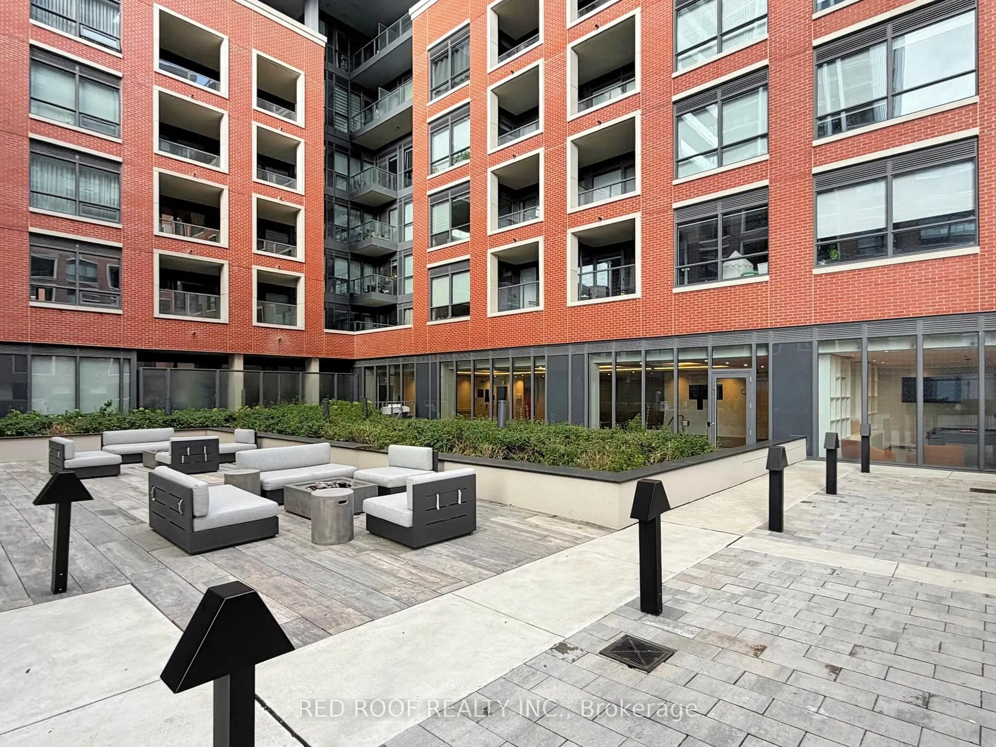 33 Frederick Todd Way, #1401