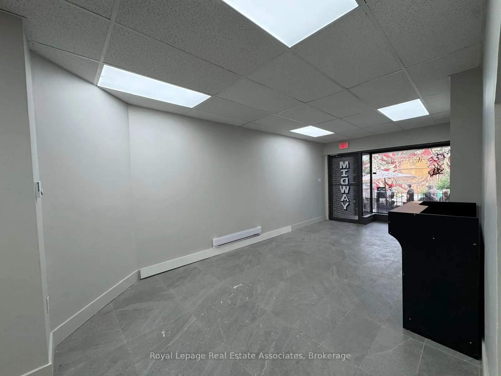 283 Augusta Avenue, #Main Level