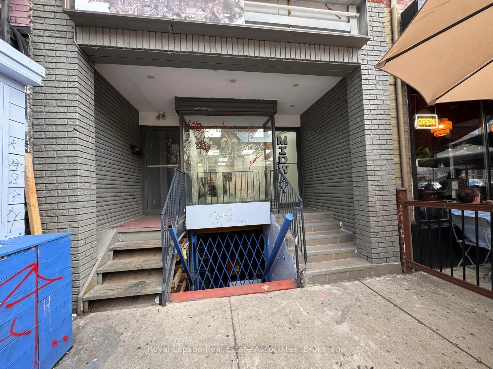 283 Augusta Avenue, #Main Level