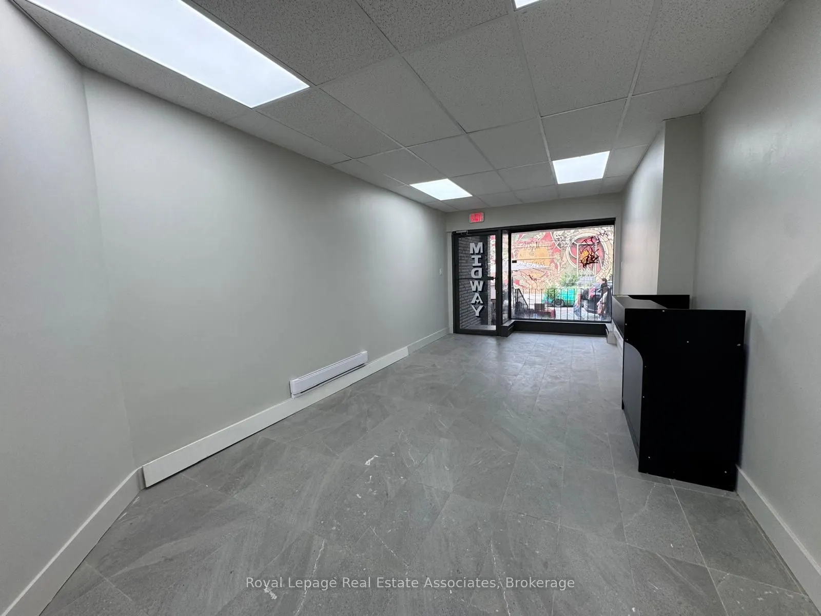 283 Augusta Avenue, #Main Level