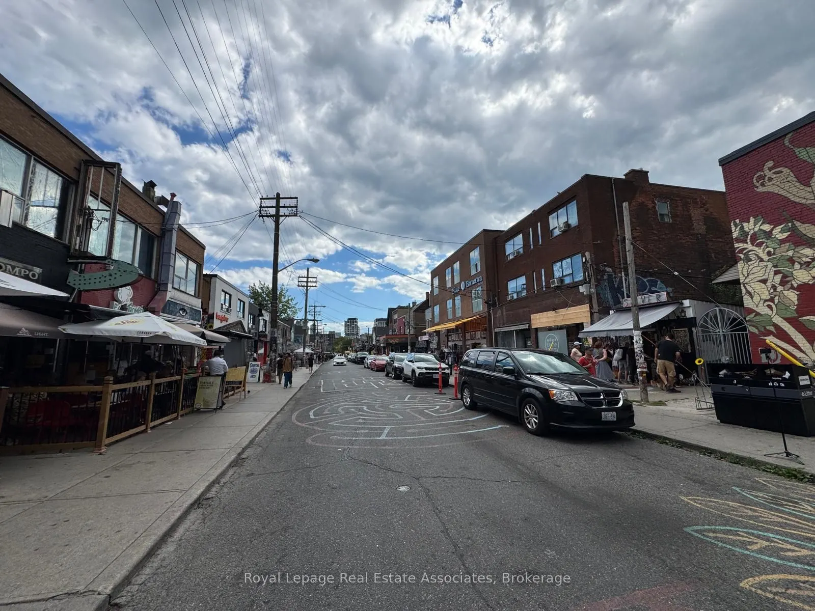 283 Augusta Avenue, #Main Level