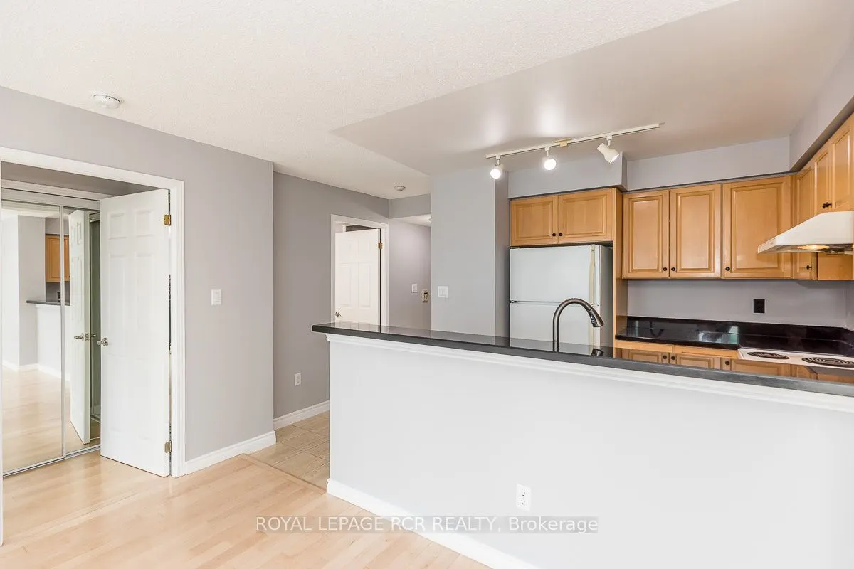 23 Lorraine Drive, #2012