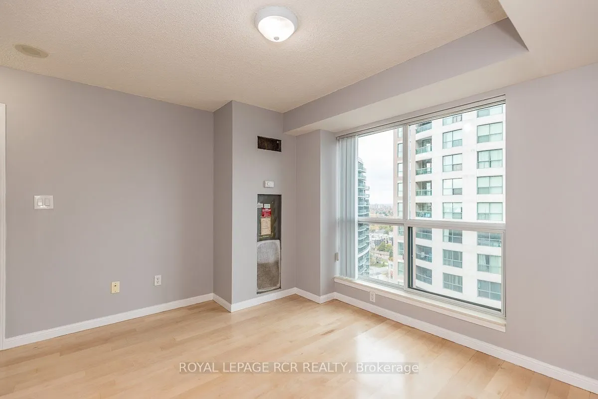 23 Lorraine Drive, #2012