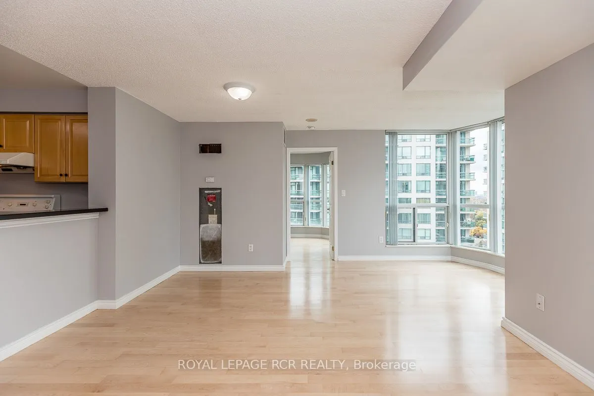 23 Lorraine Drive, #2012