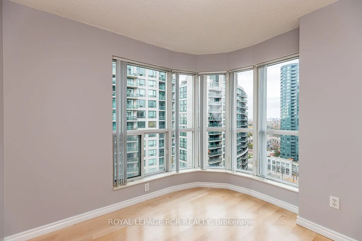 23 Lorraine Drive, #2012