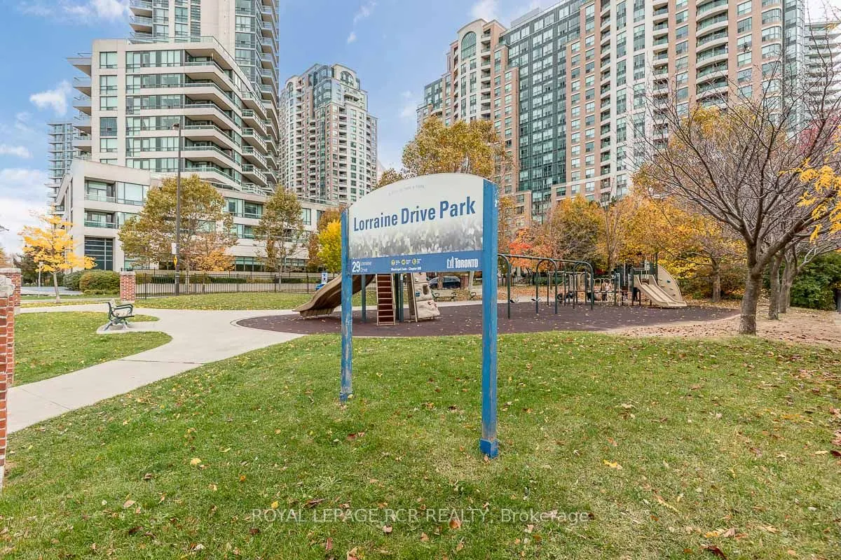 23 Lorraine Drive, #2012