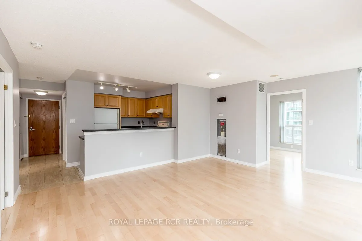 23 Lorraine Drive, #2012