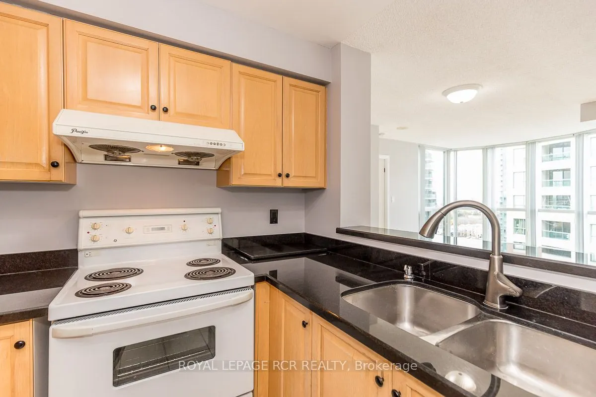 23 Lorraine Drive, #2012