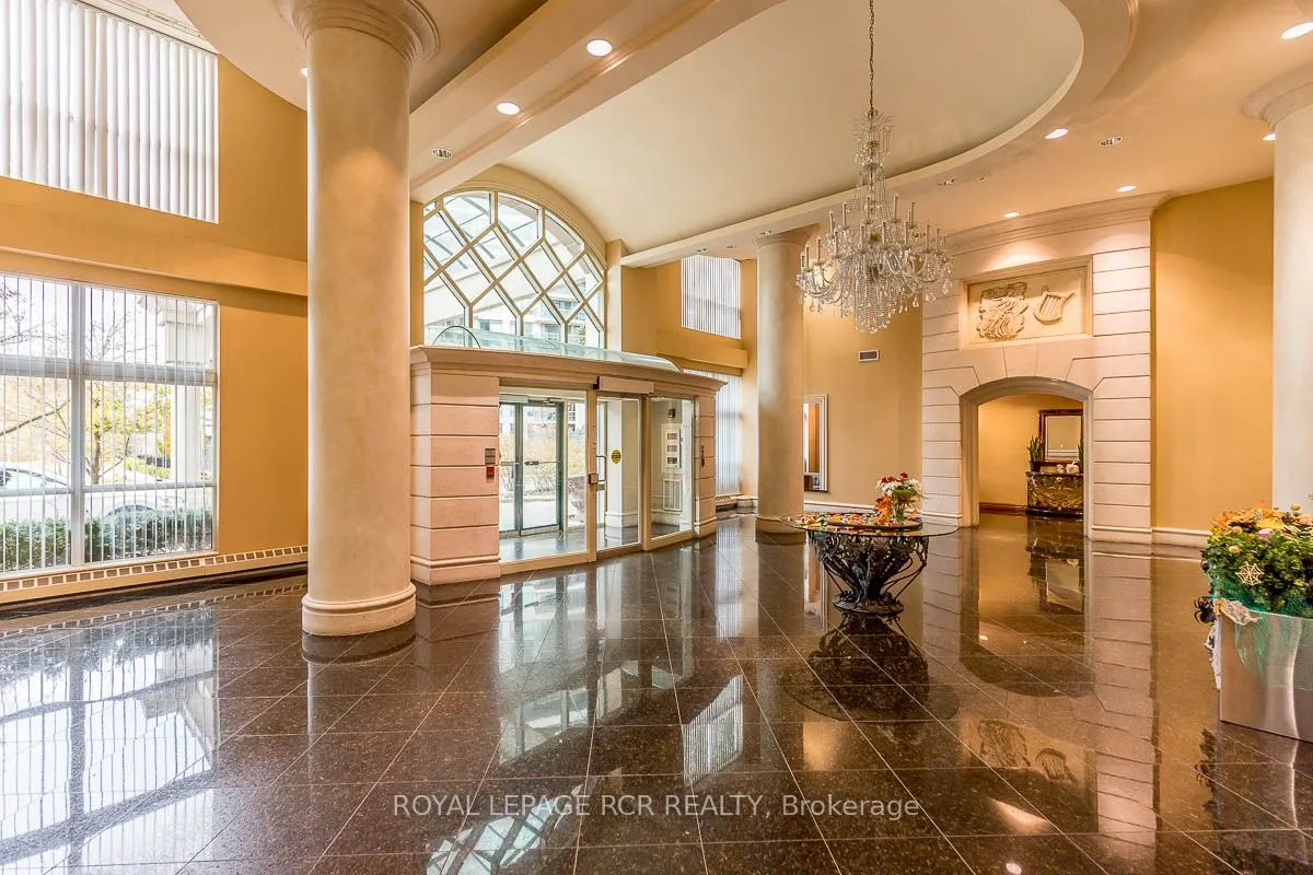 23 Lorraine Drive, #2012