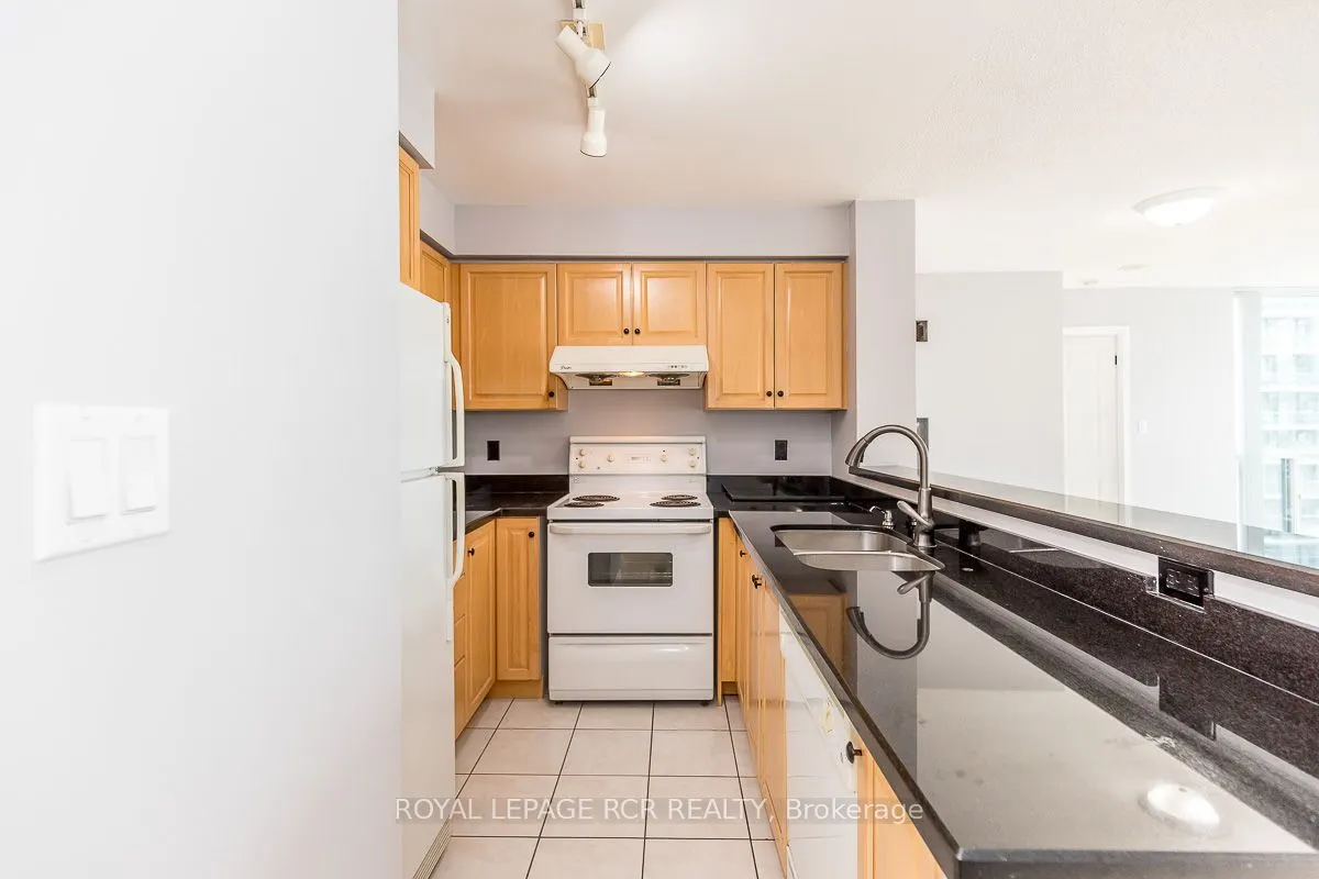 23 Lorraine Drive, #2012