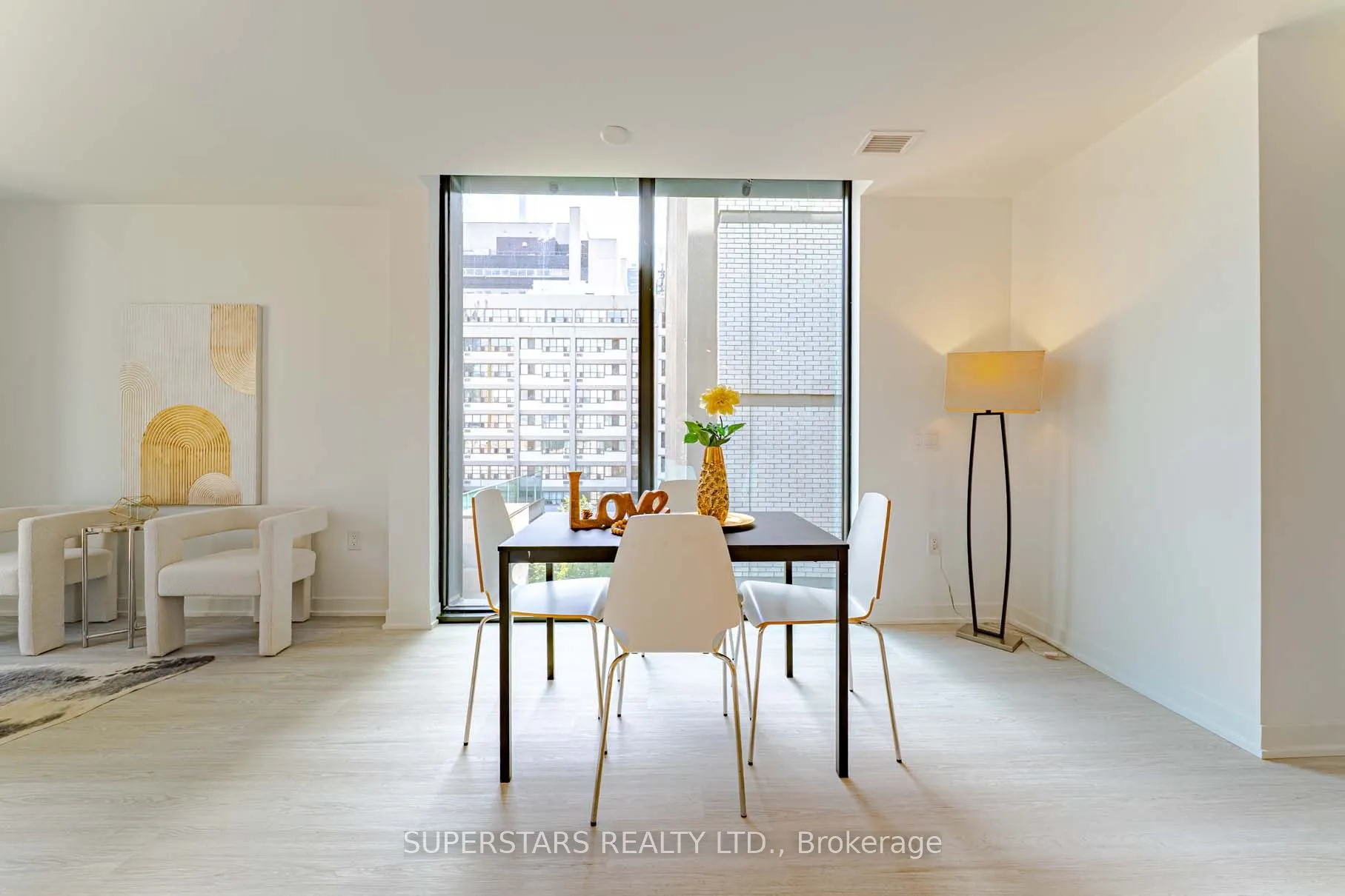 195 McCaul Street, #717